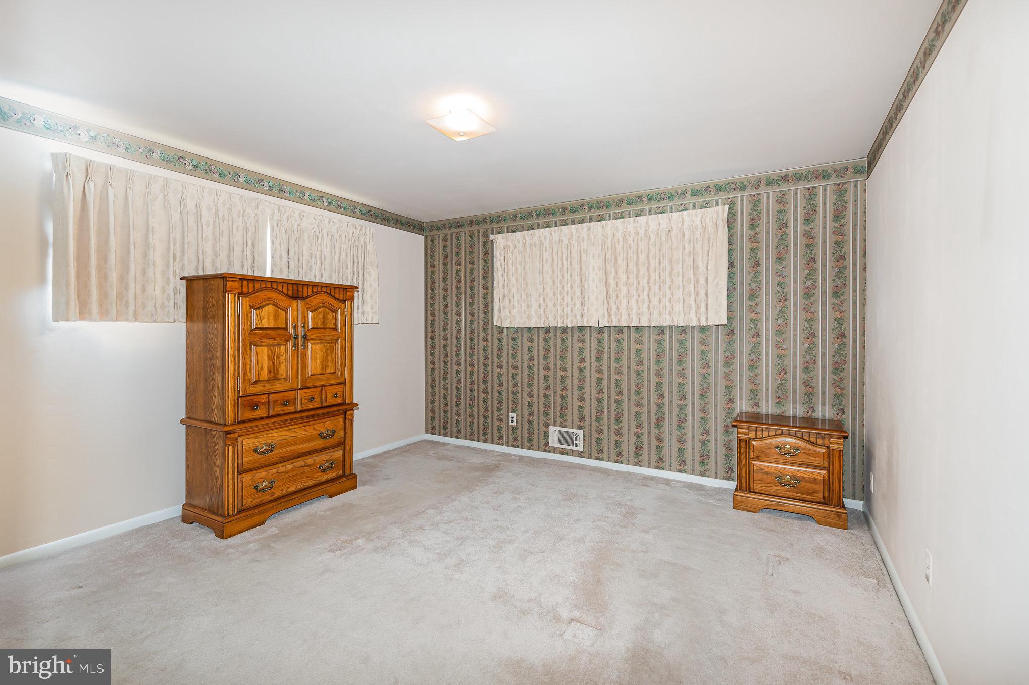 WEYBURN PARK - Residential
