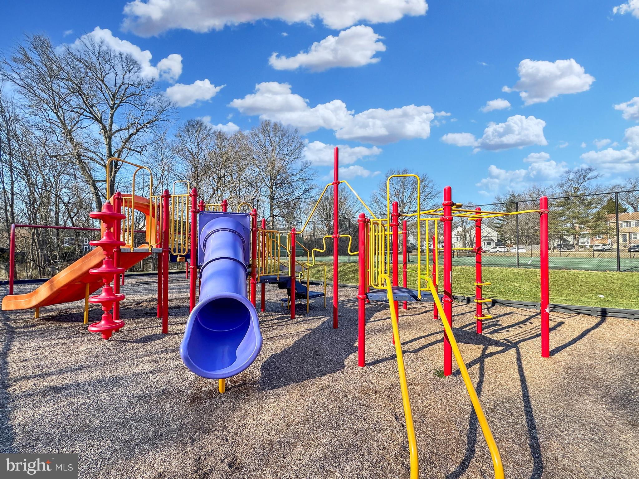 LAKE DEVEREUX - Residential