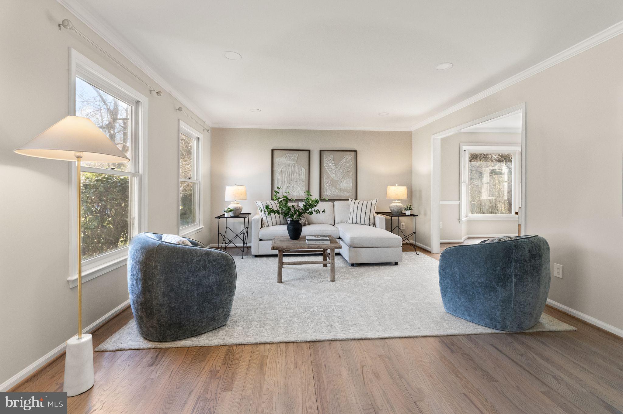 LAKE DEVEREUX - Residential