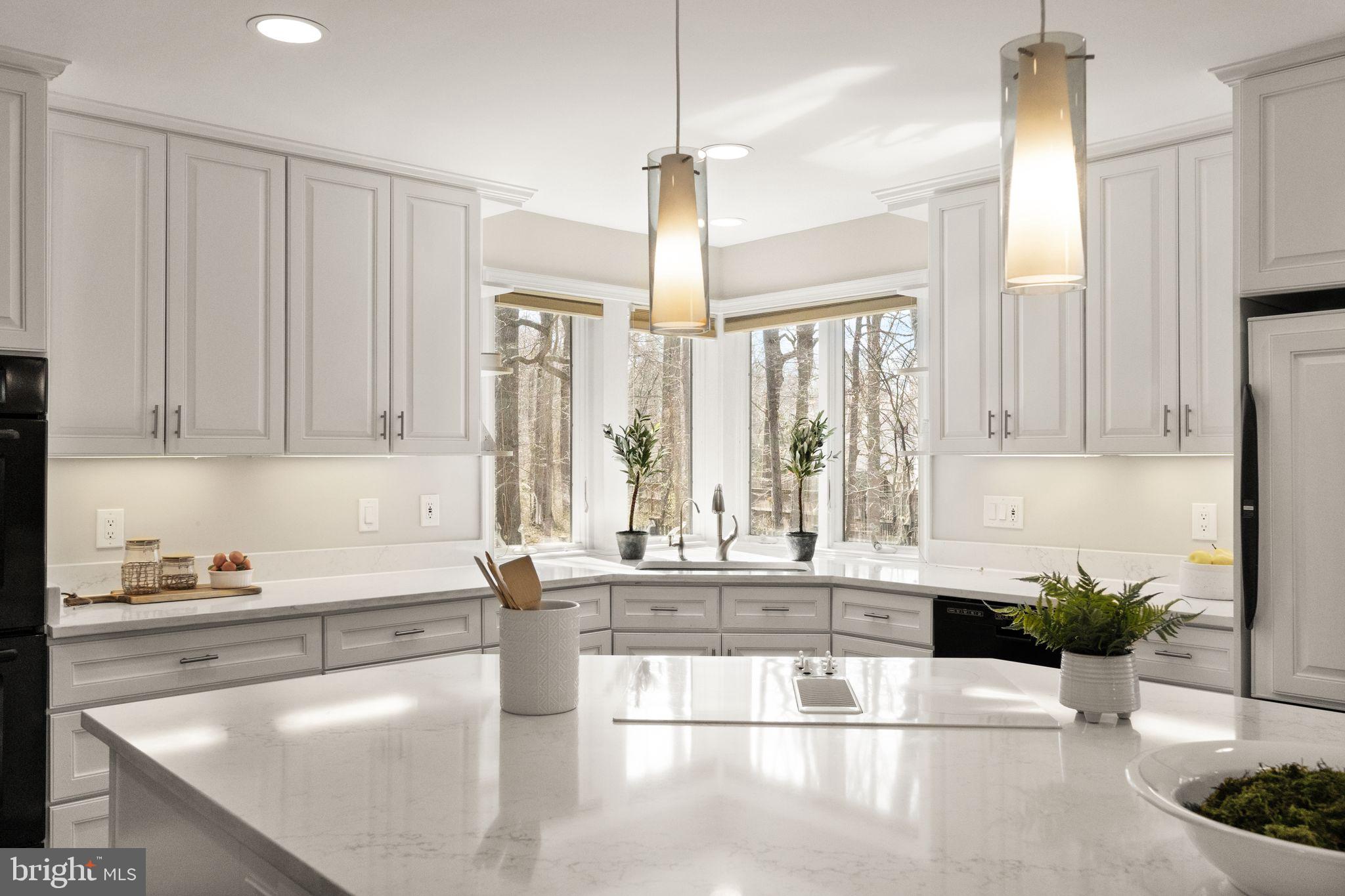 LAKE DEVEREUX - Residential