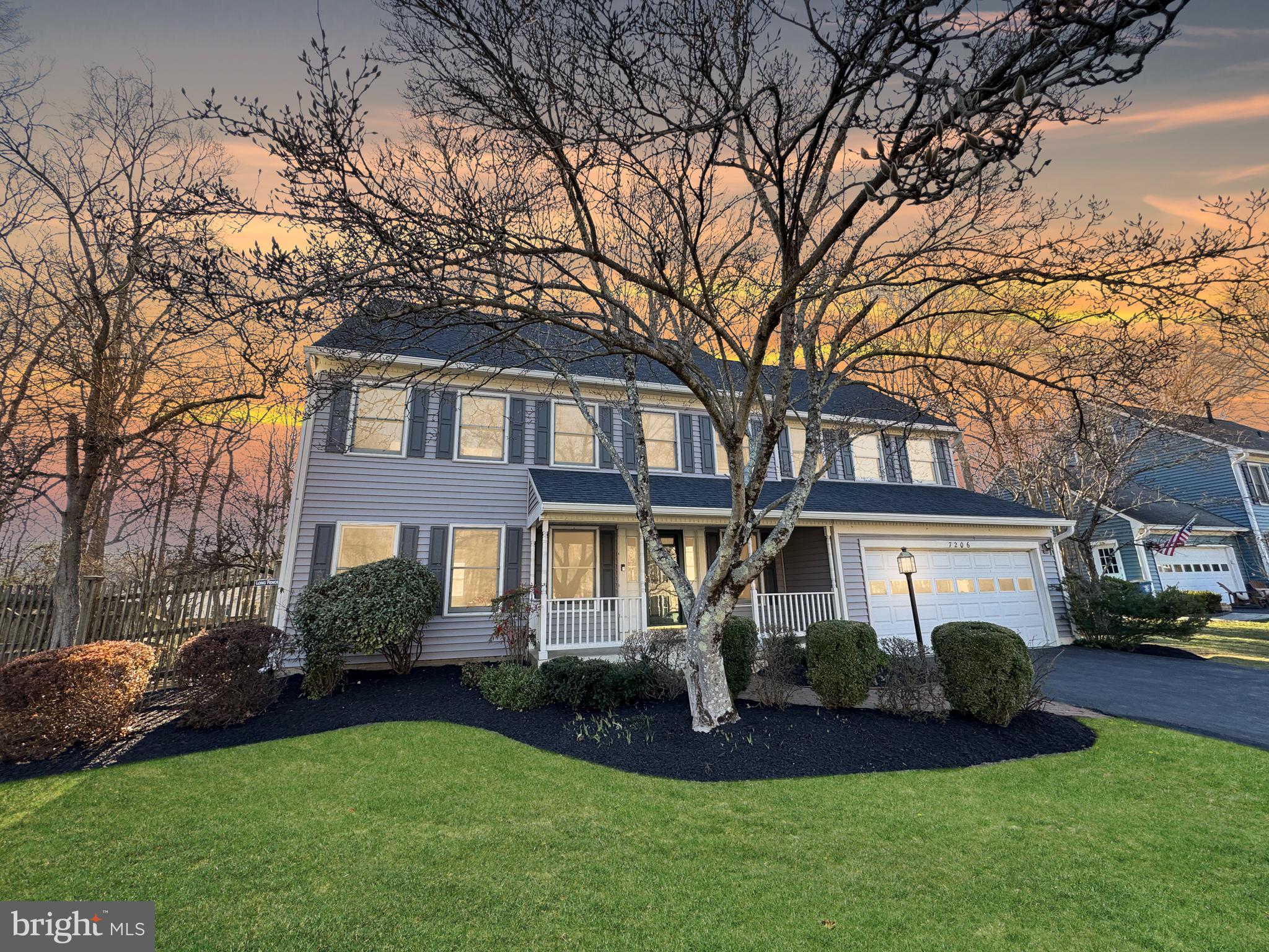 LAKE DEVEREUX - Residential