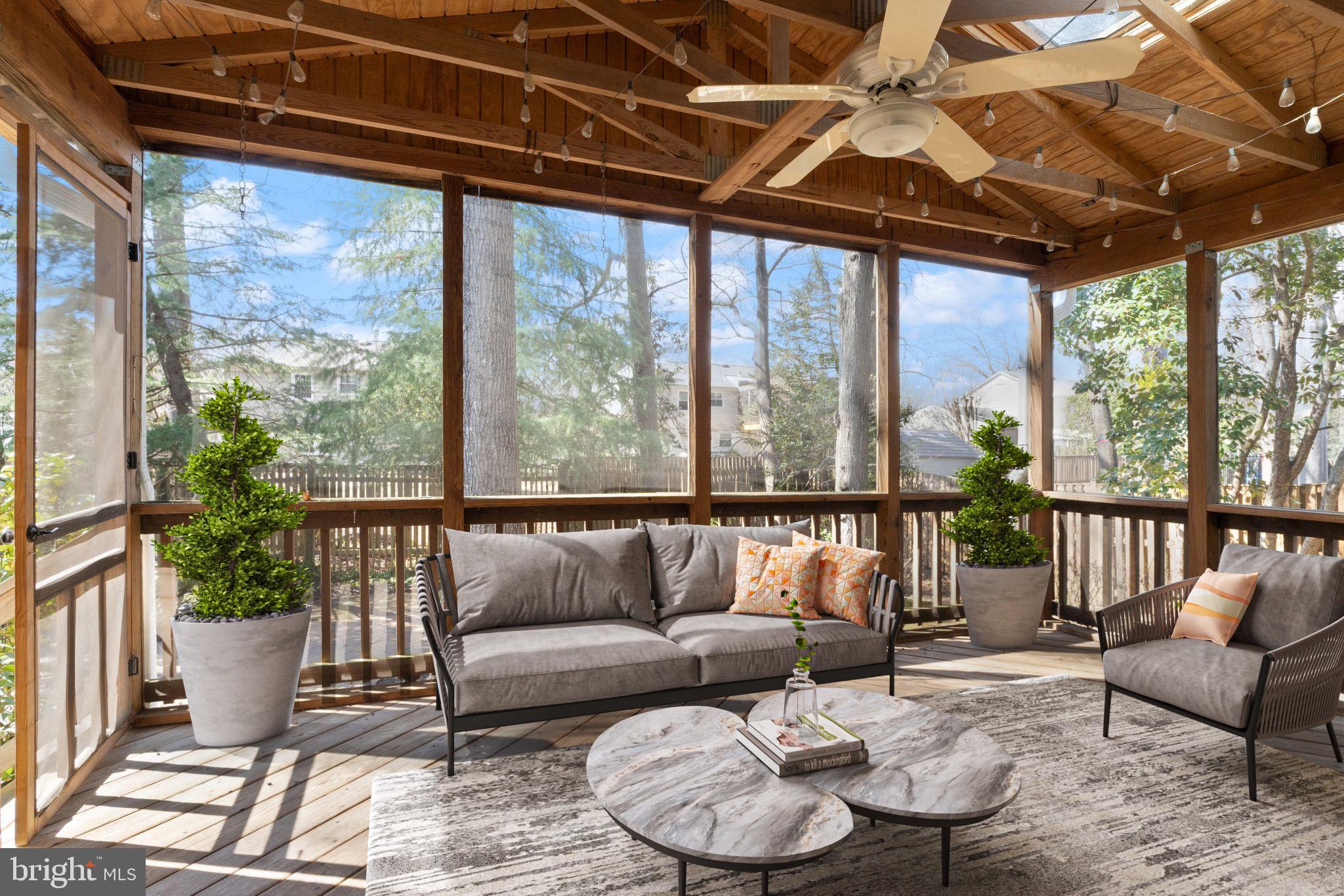 LAKE DEVEREUX - Residential