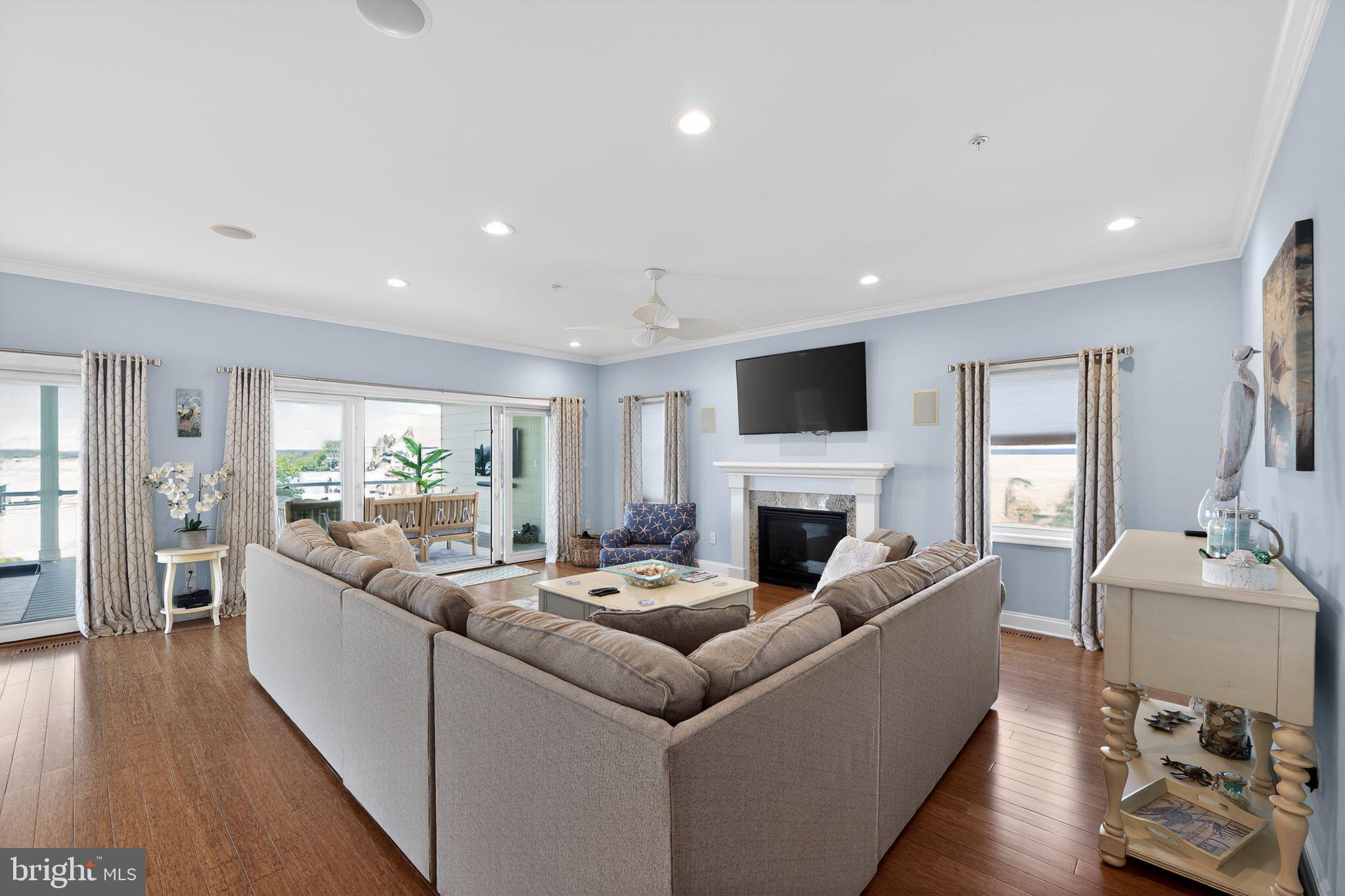 BOWLEYS QUARTERS - Residential
