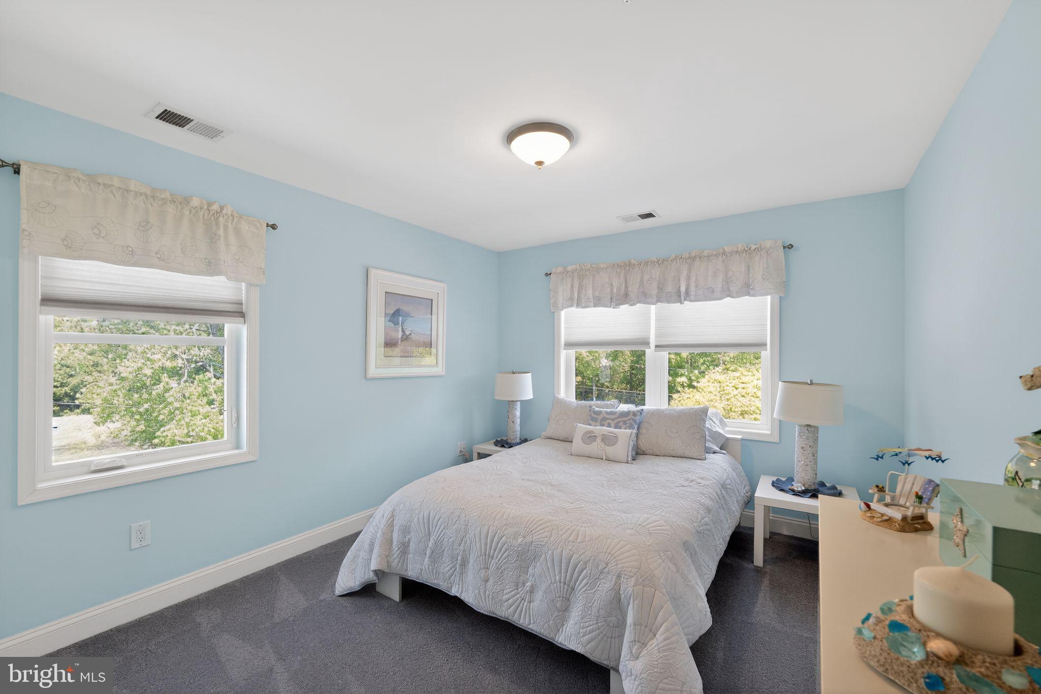 BOWLEYS QUARTERS - Residential