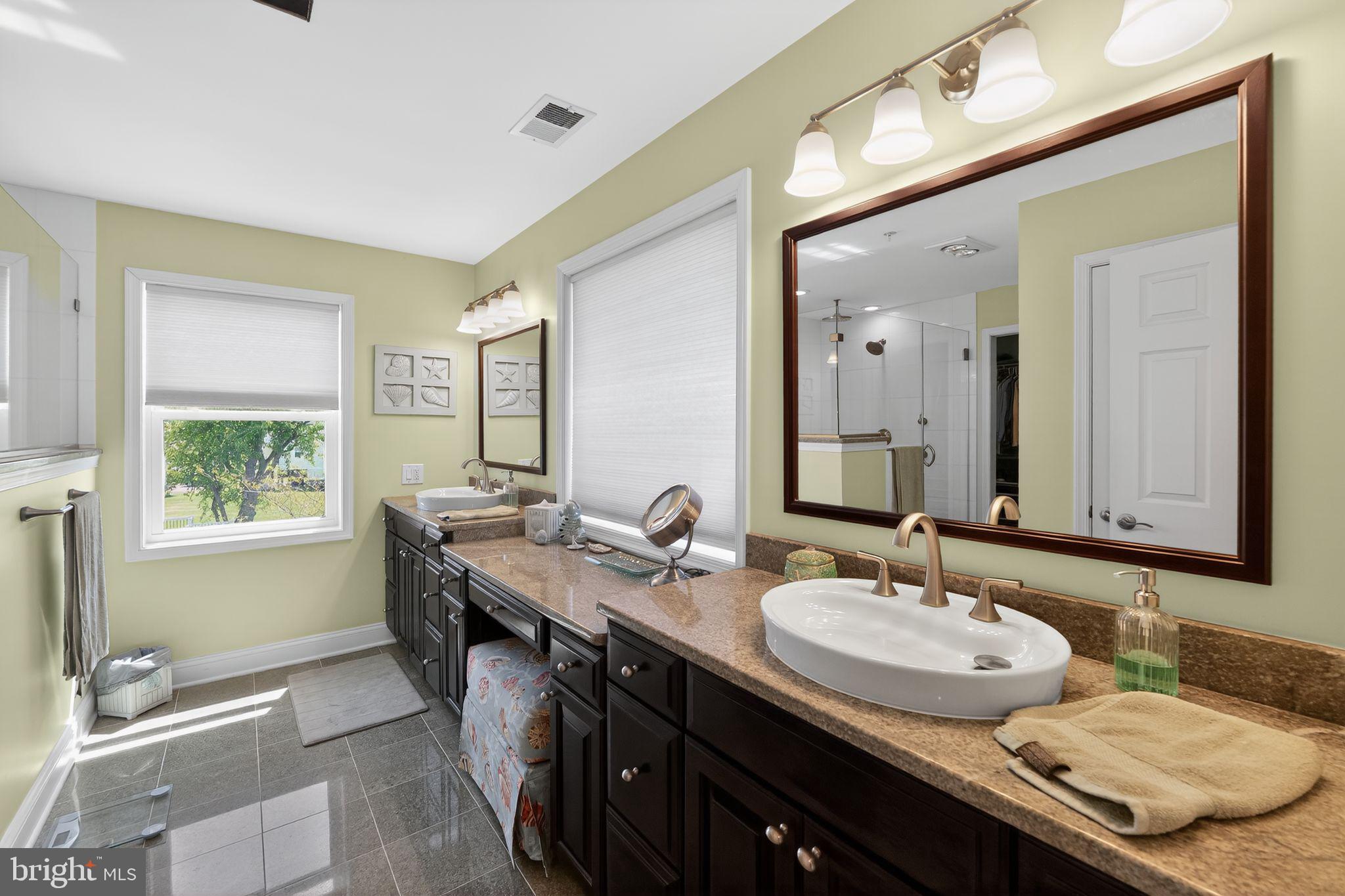 BOWLEYS QUARTERS - Residential