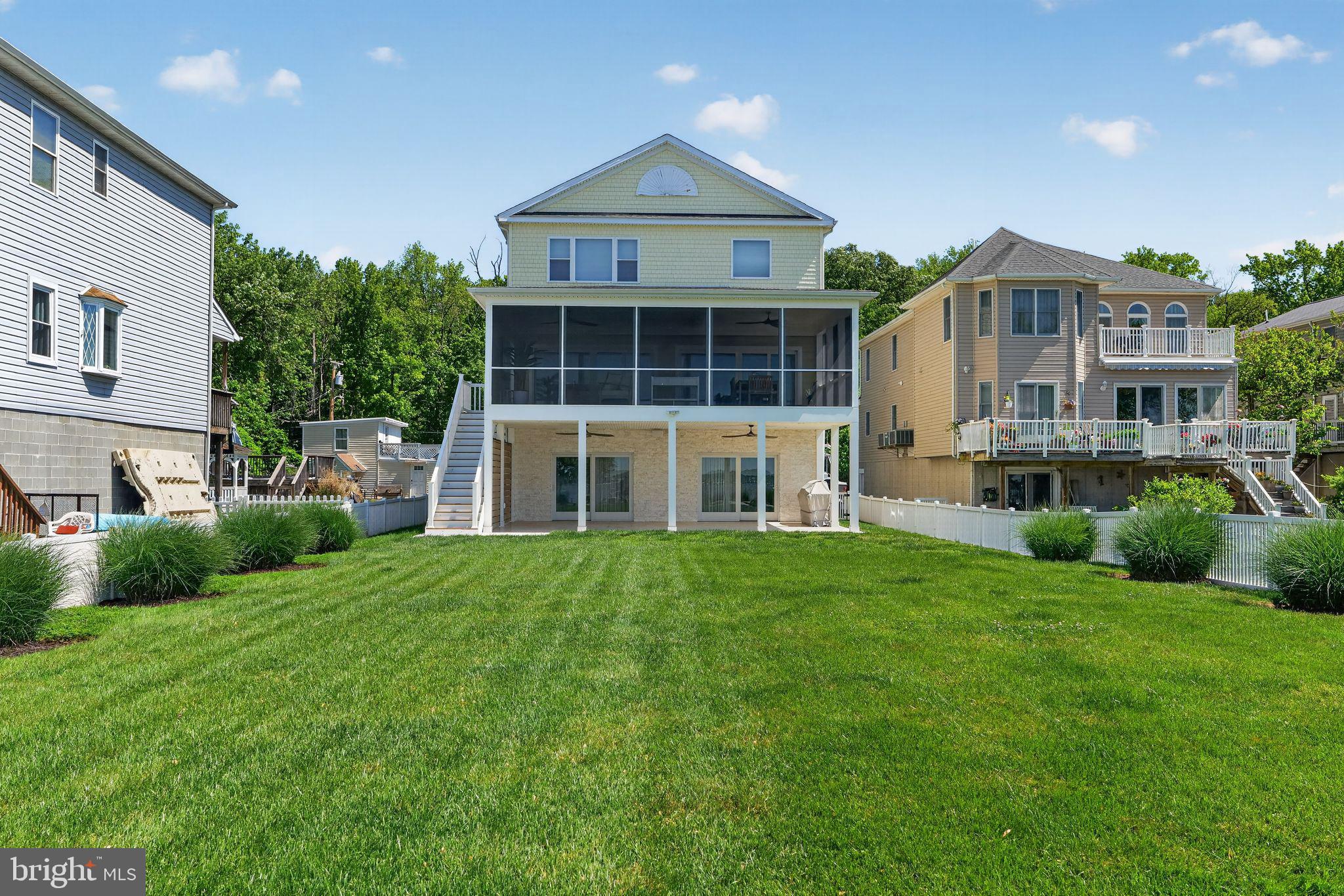 BOWLEYS QUARTERS - Residential
