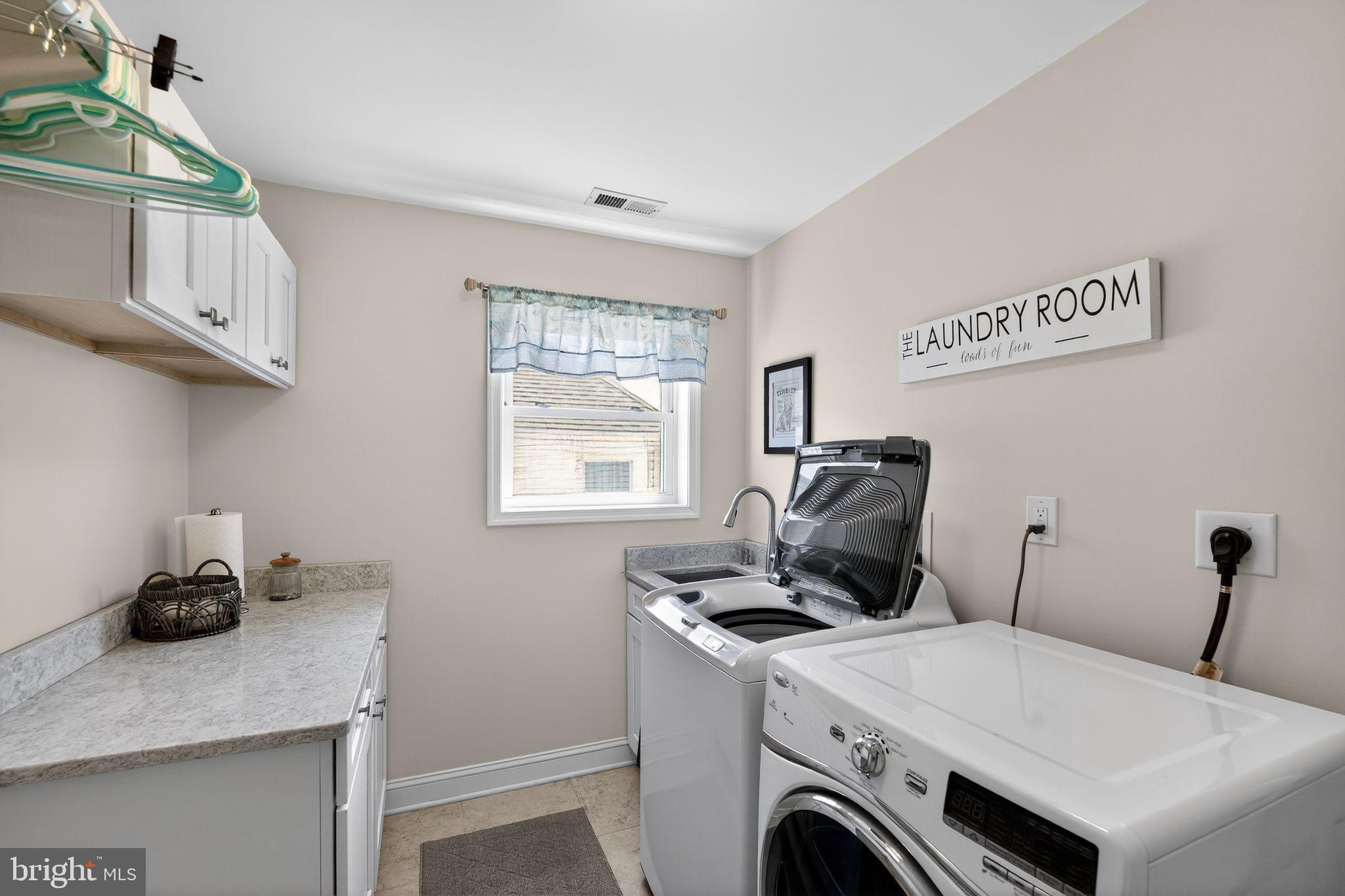 BOWLEYS QUARTERS - Residential