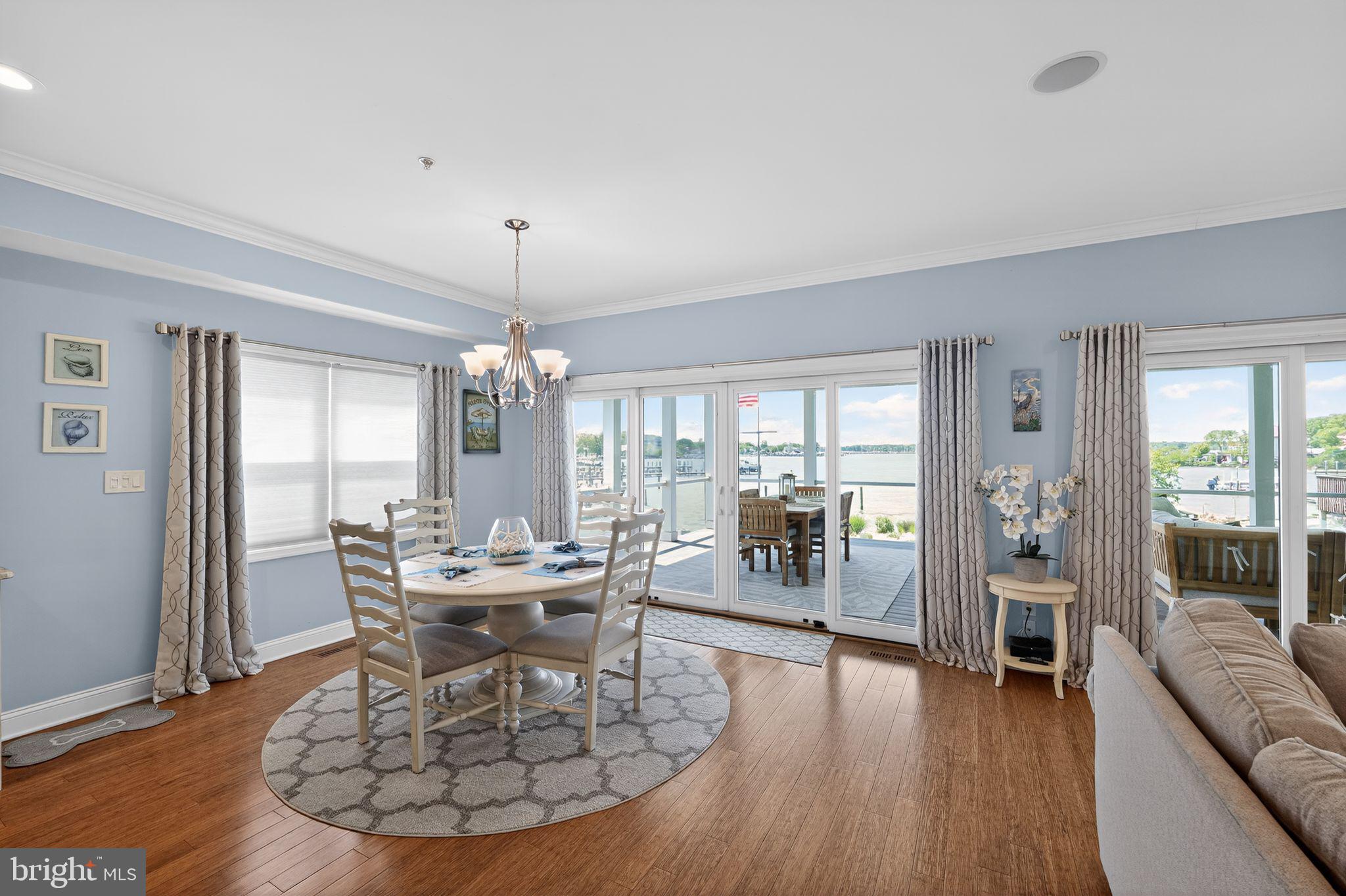 BOWLEYS QUARTERS - Residential