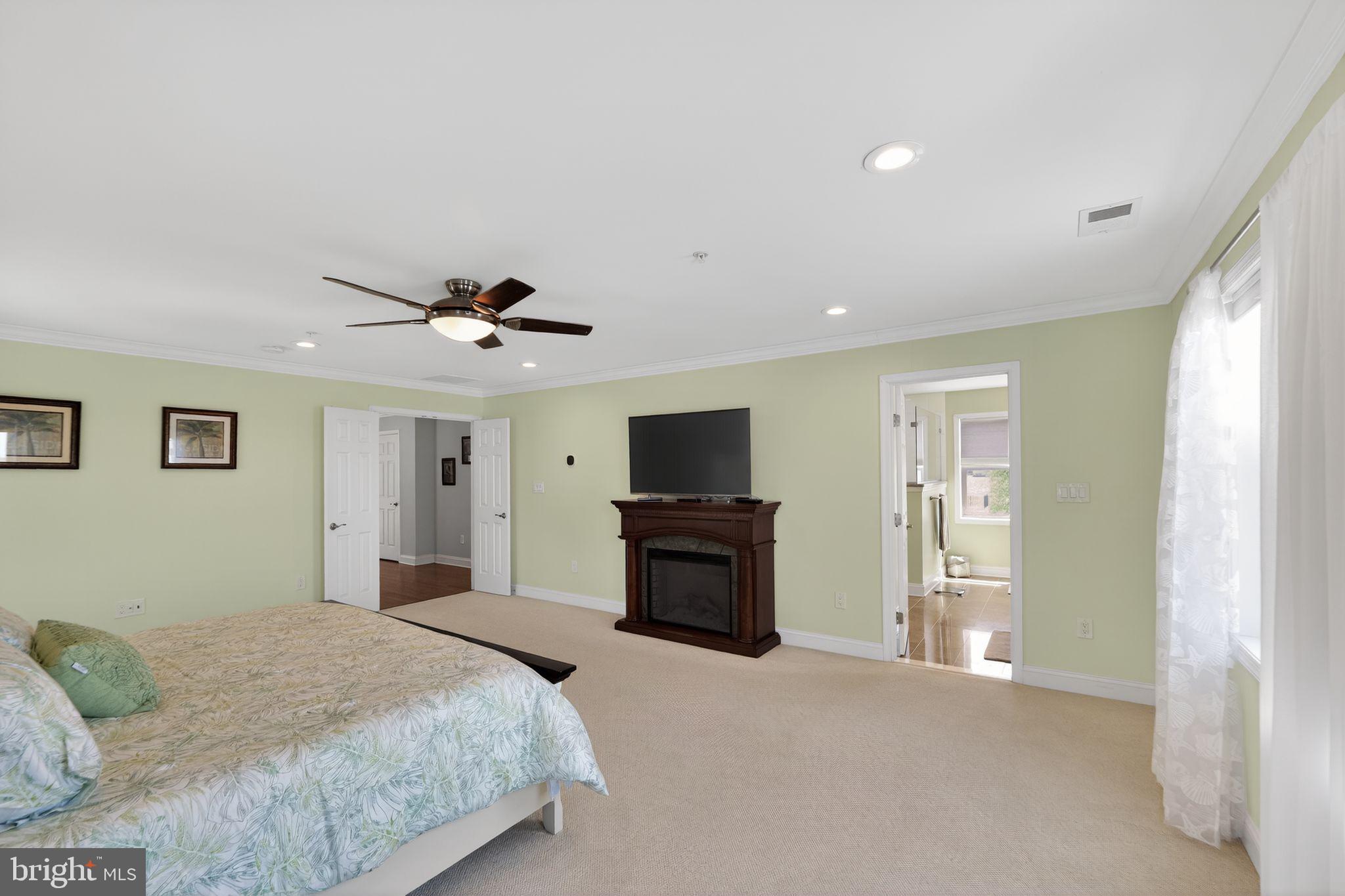 BOWLEYS QUARTERS - Residential