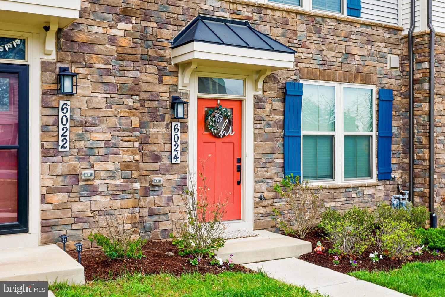 LAKE LINGANORE TOWN CENTER - Residential