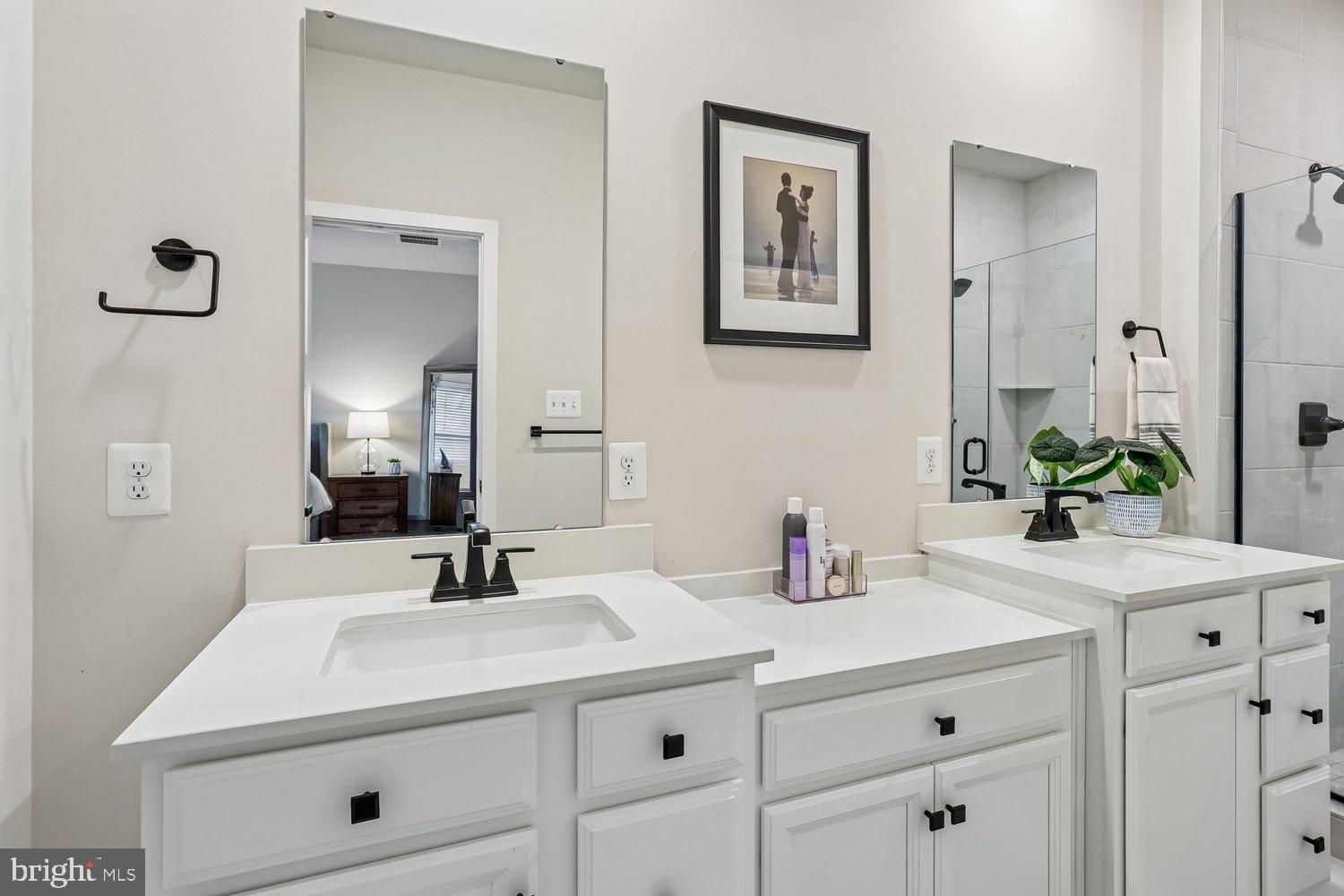 LAKE LINGANORE TOWN CENTER - Residential