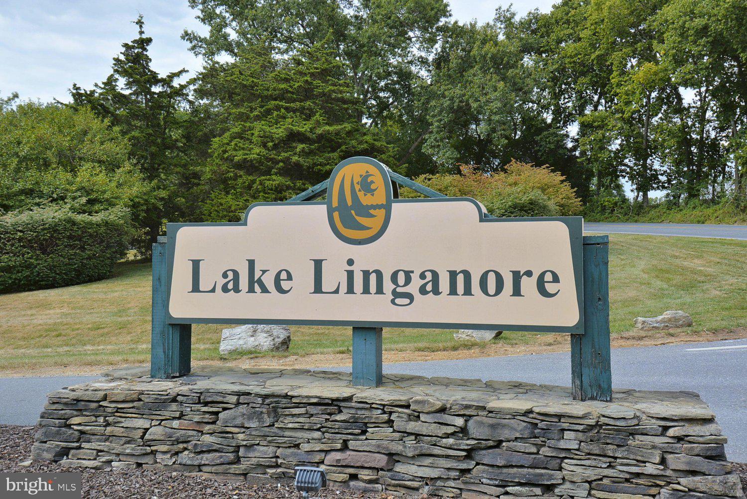 LAKE LINGANORE TOWN CENTER - Residential