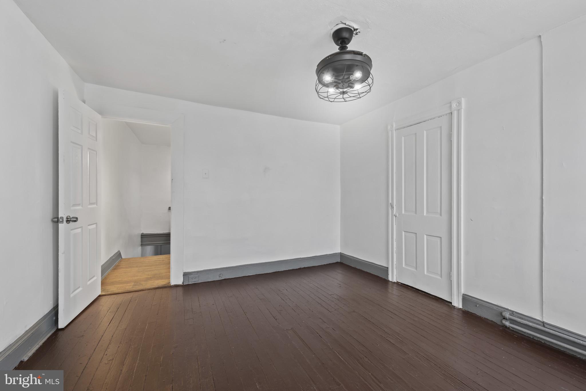 CHARLES VILLAGE - Residential