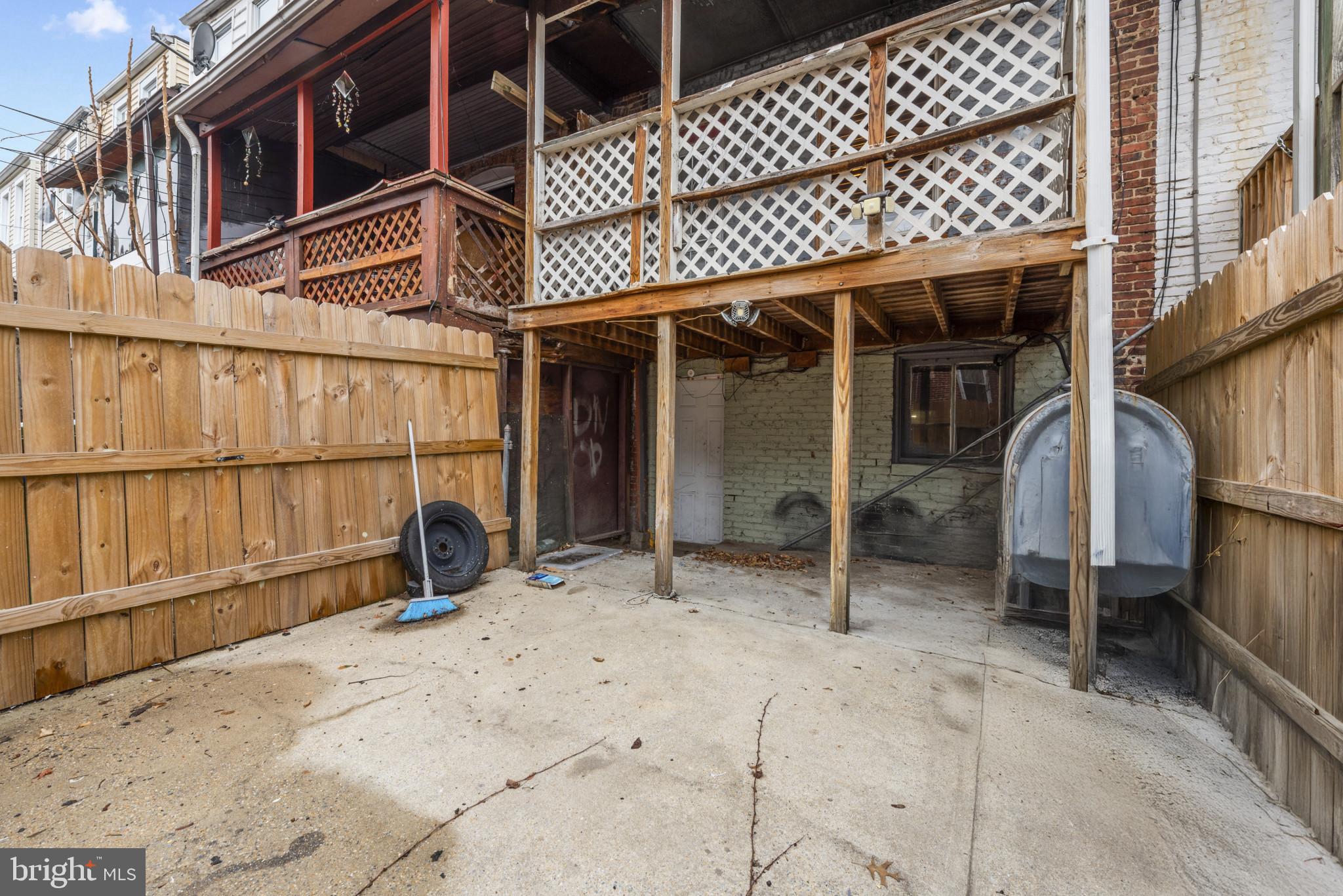 CHARLES VILLAGE - Residential