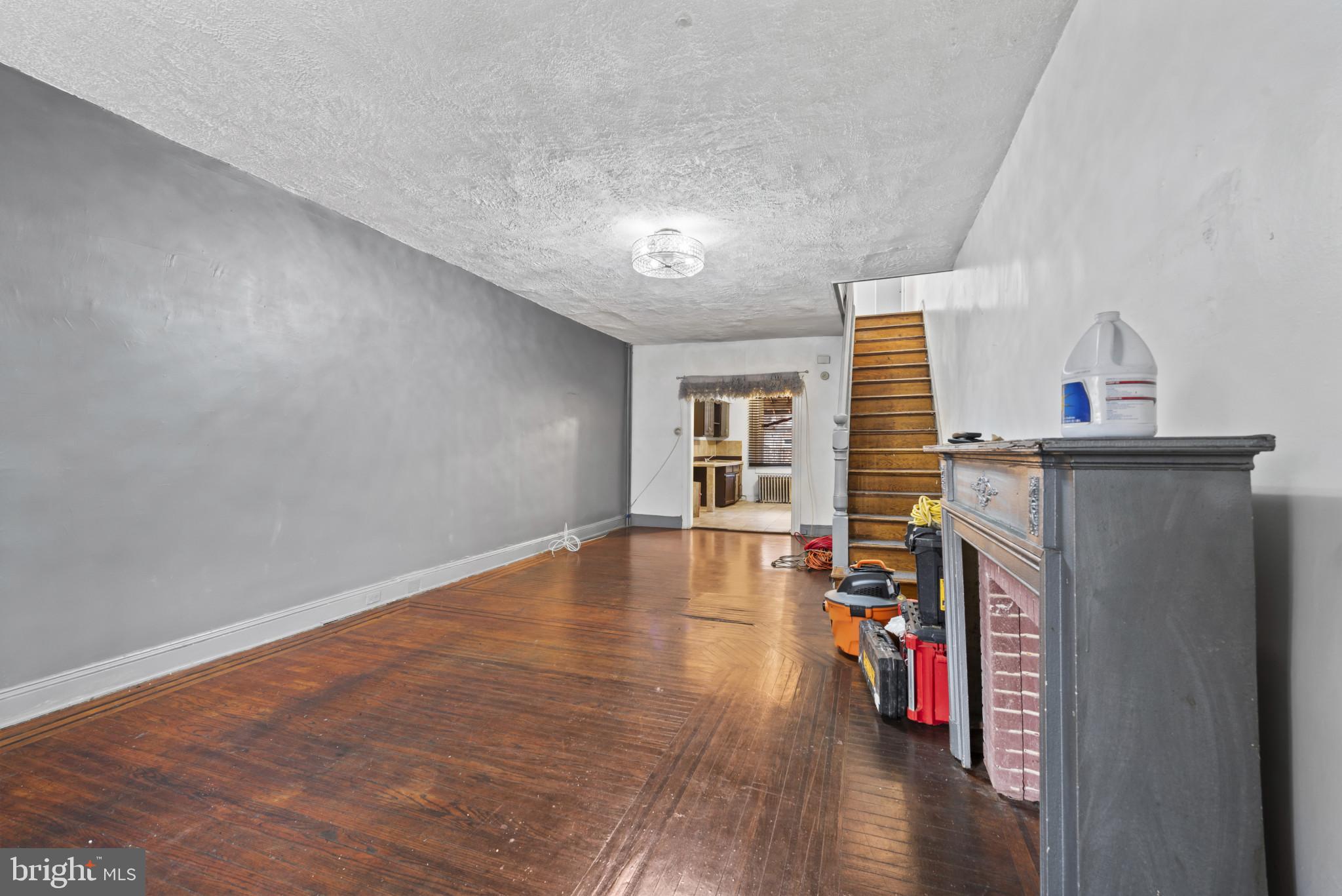 CHARLES VILLAGE - Residential