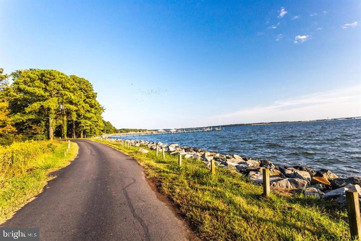 DRUM POINT - Residential