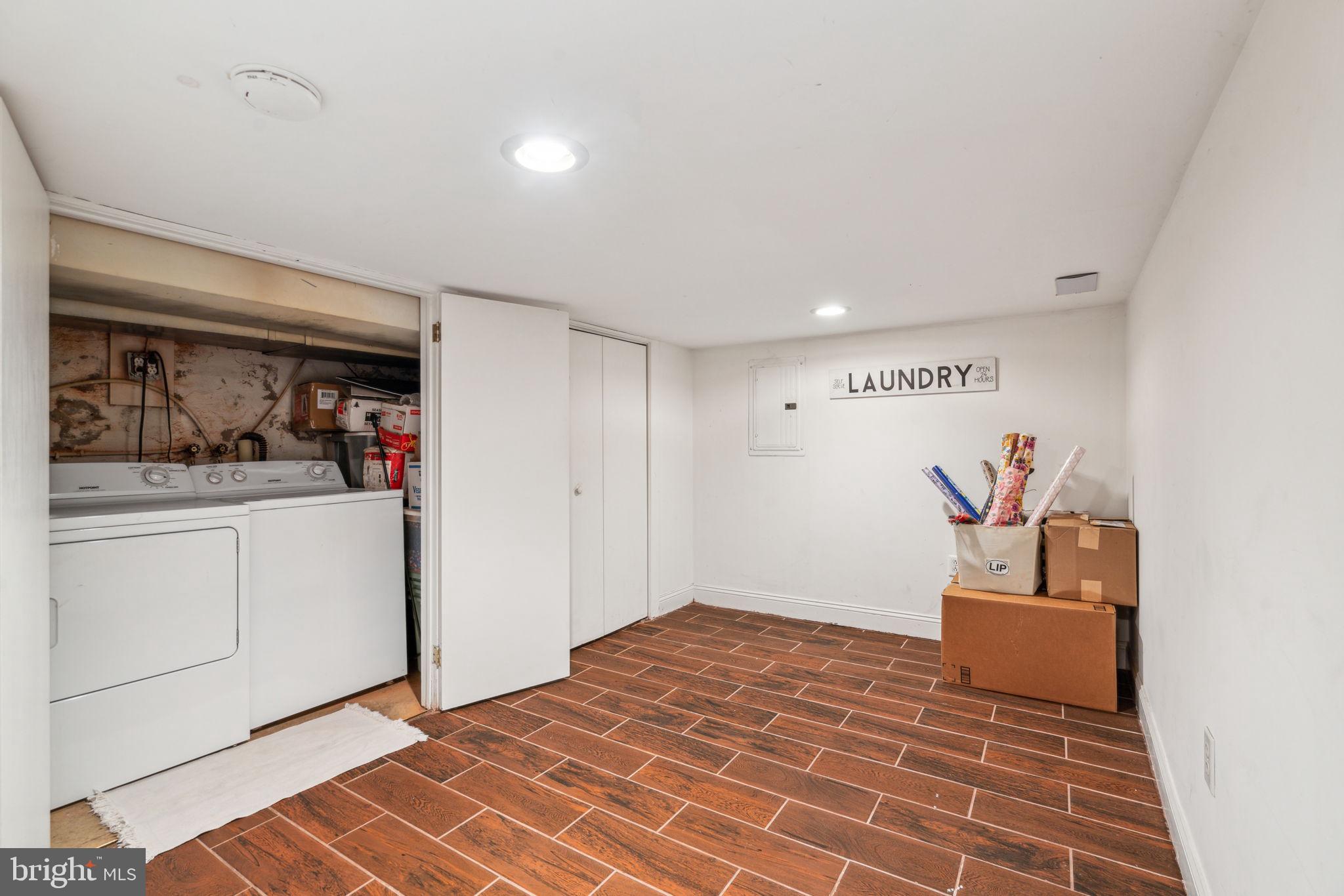 FAIRMOUNT - Residential