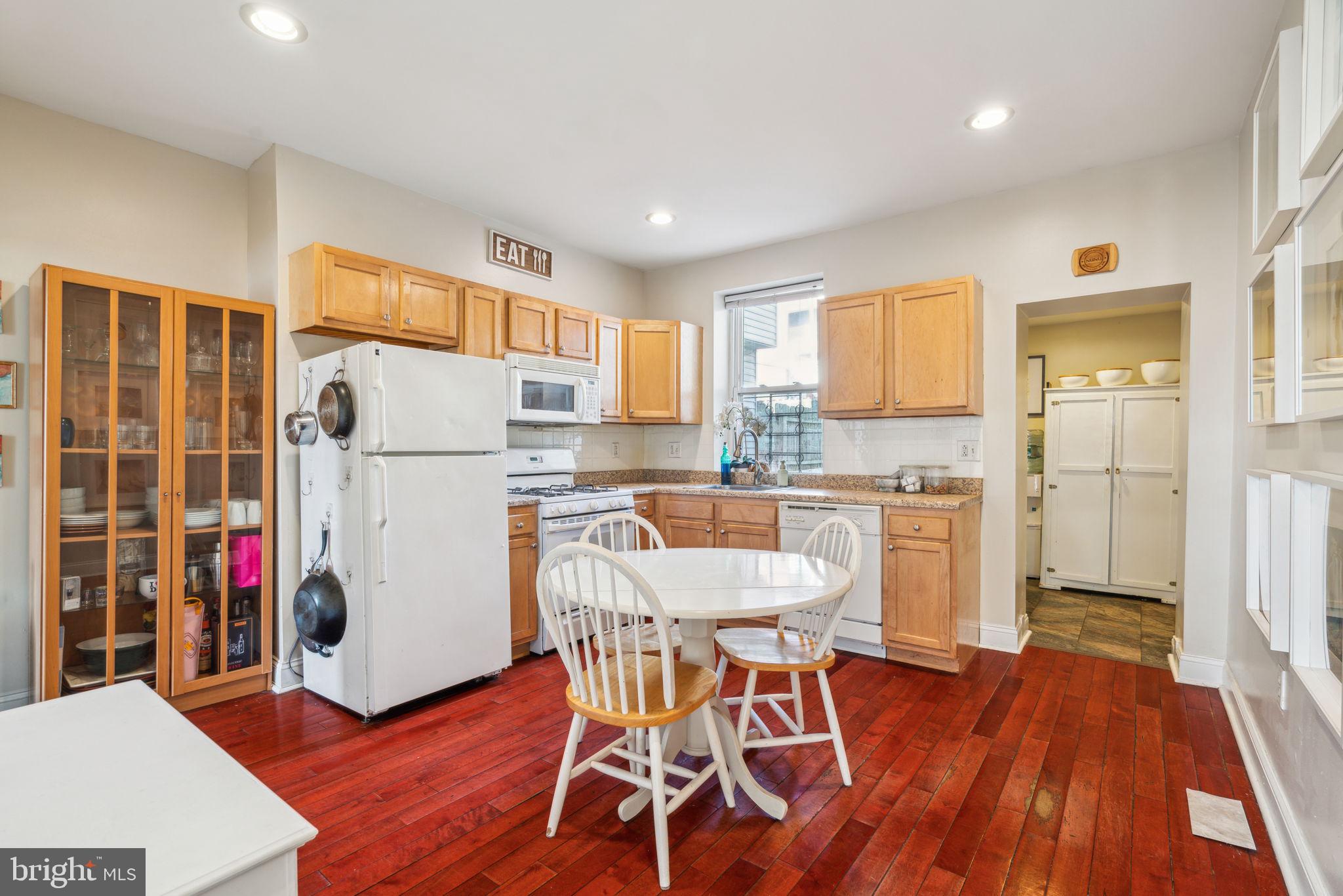 FAIRMOUNT - Residential