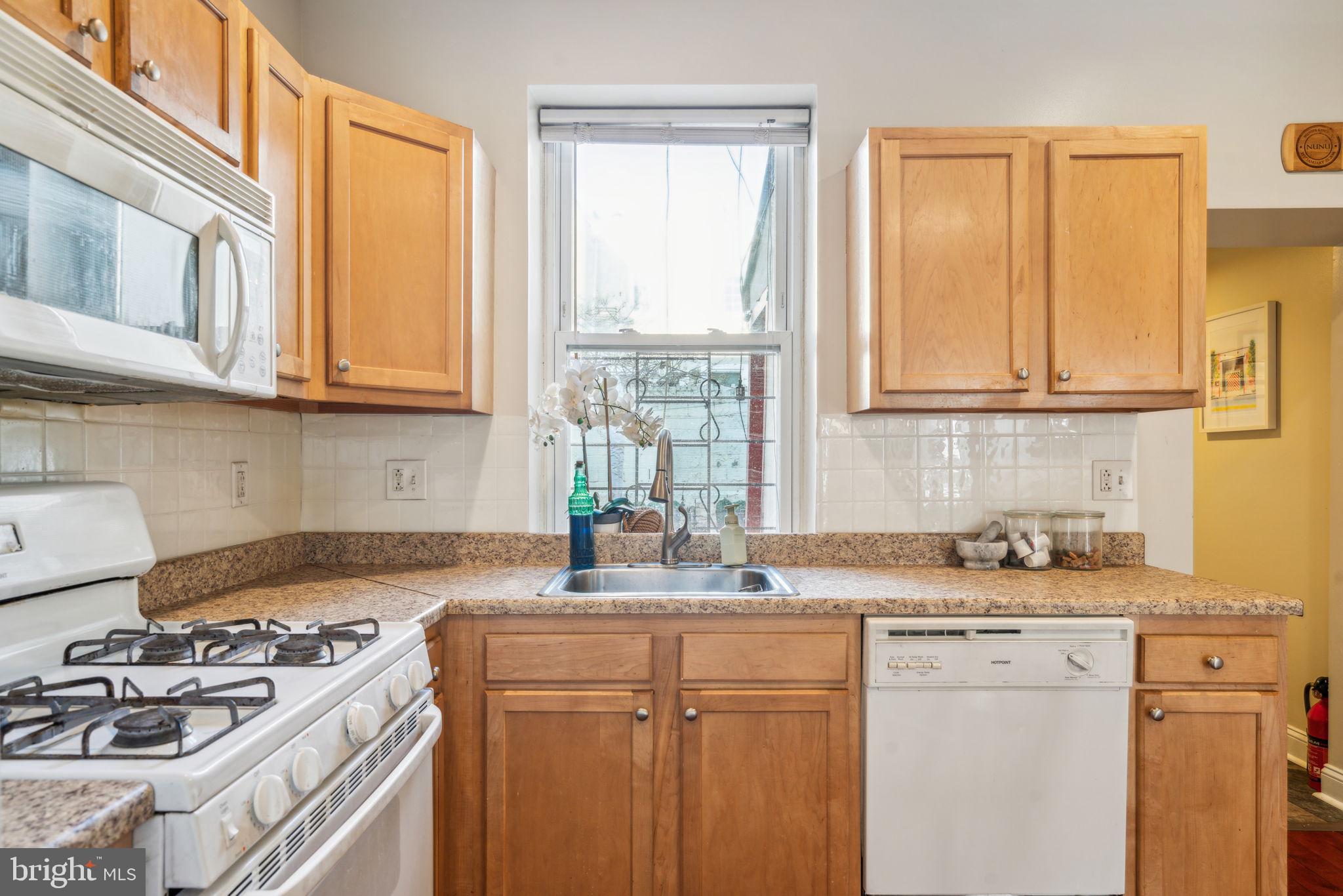 FAIRMOUNT - Residential