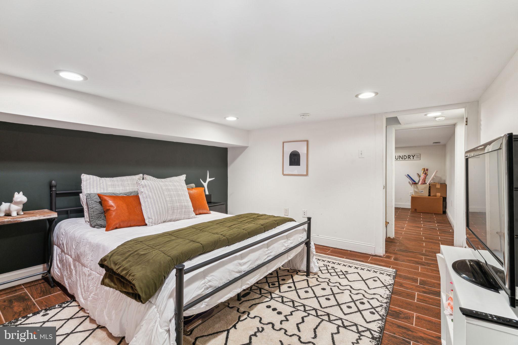 FAIRMOUNT - Residential