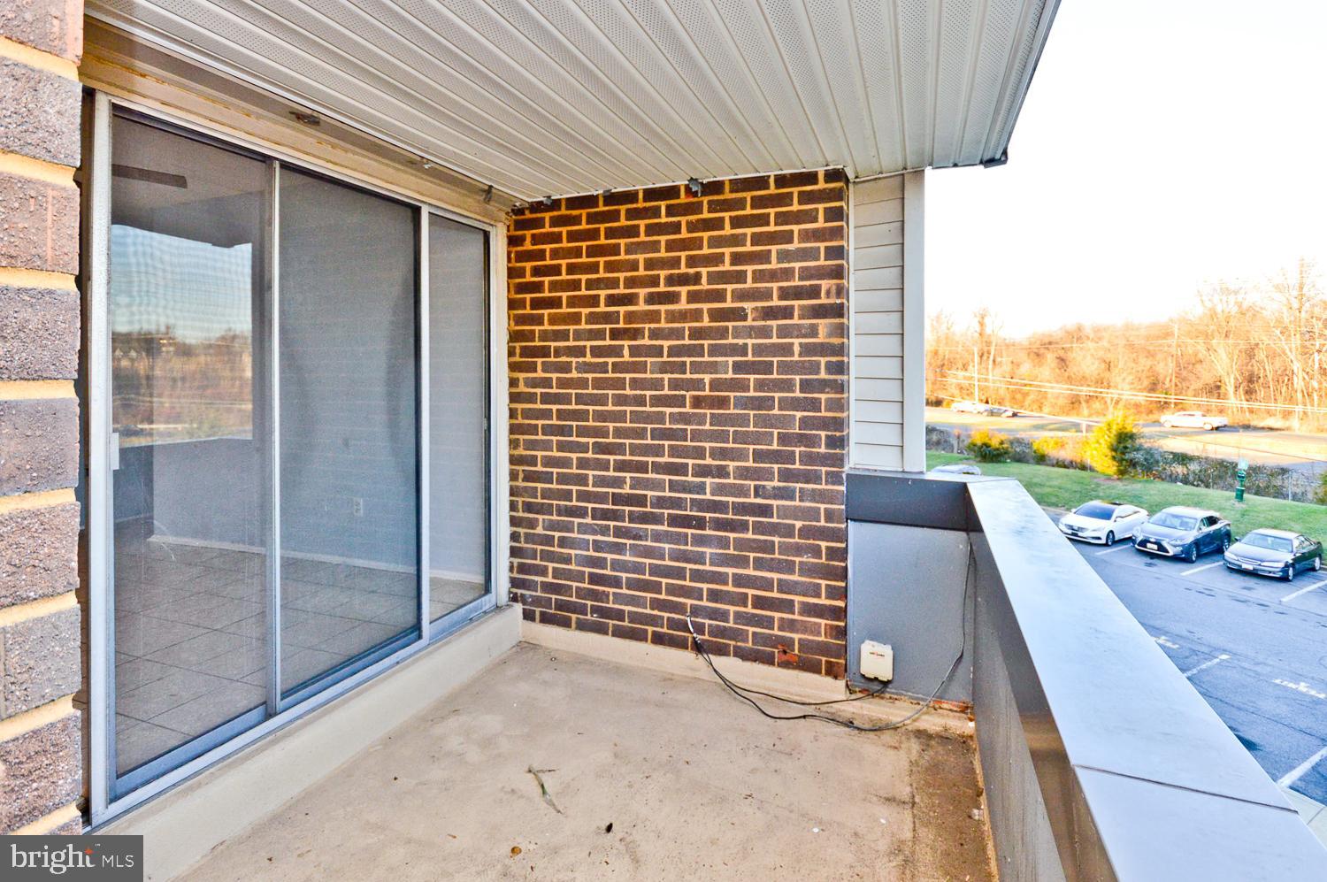 PINE CONDOMINIUM - Residential