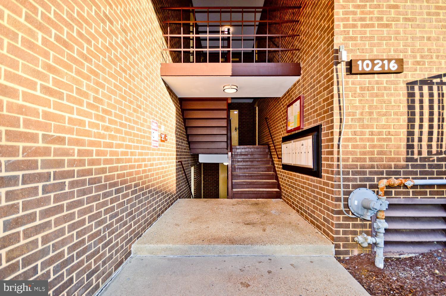 PINE CONDOMINIUM - Residential