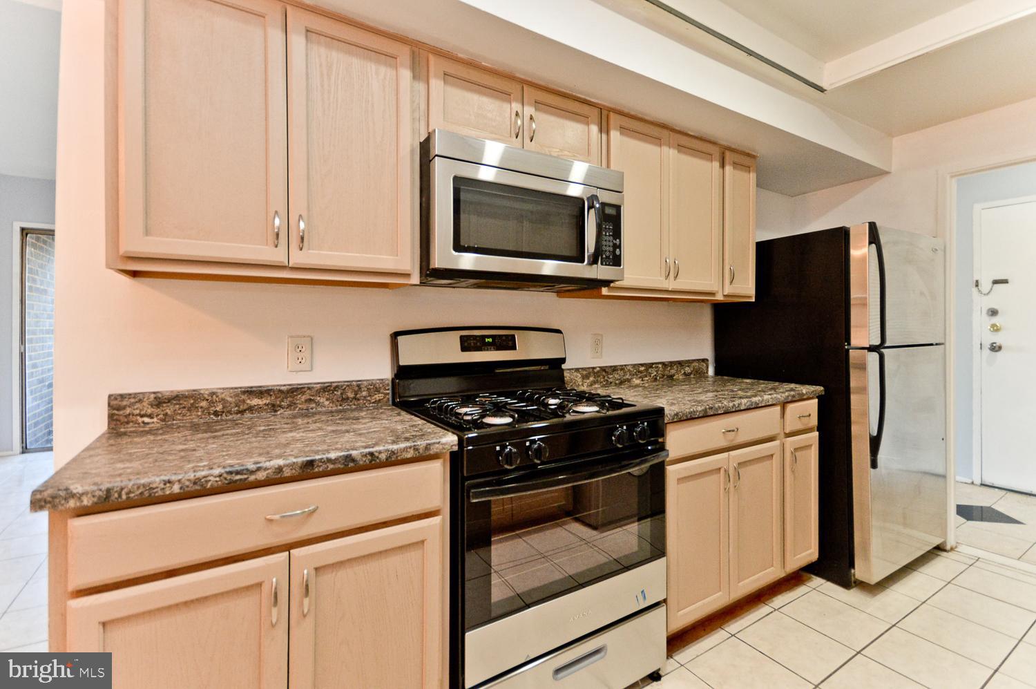 PINE CONDOMINIUM - Residential