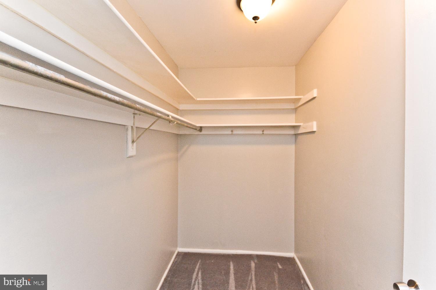 PINE CONDOMINIUM - Residential