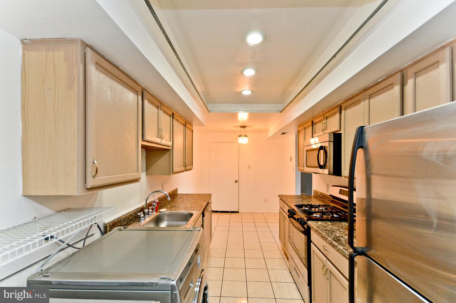 PINE CONDOMINIUM - Residential