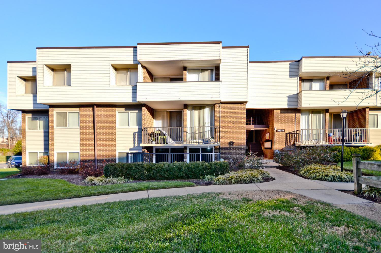 PINE CONDOMINIUM - Residential