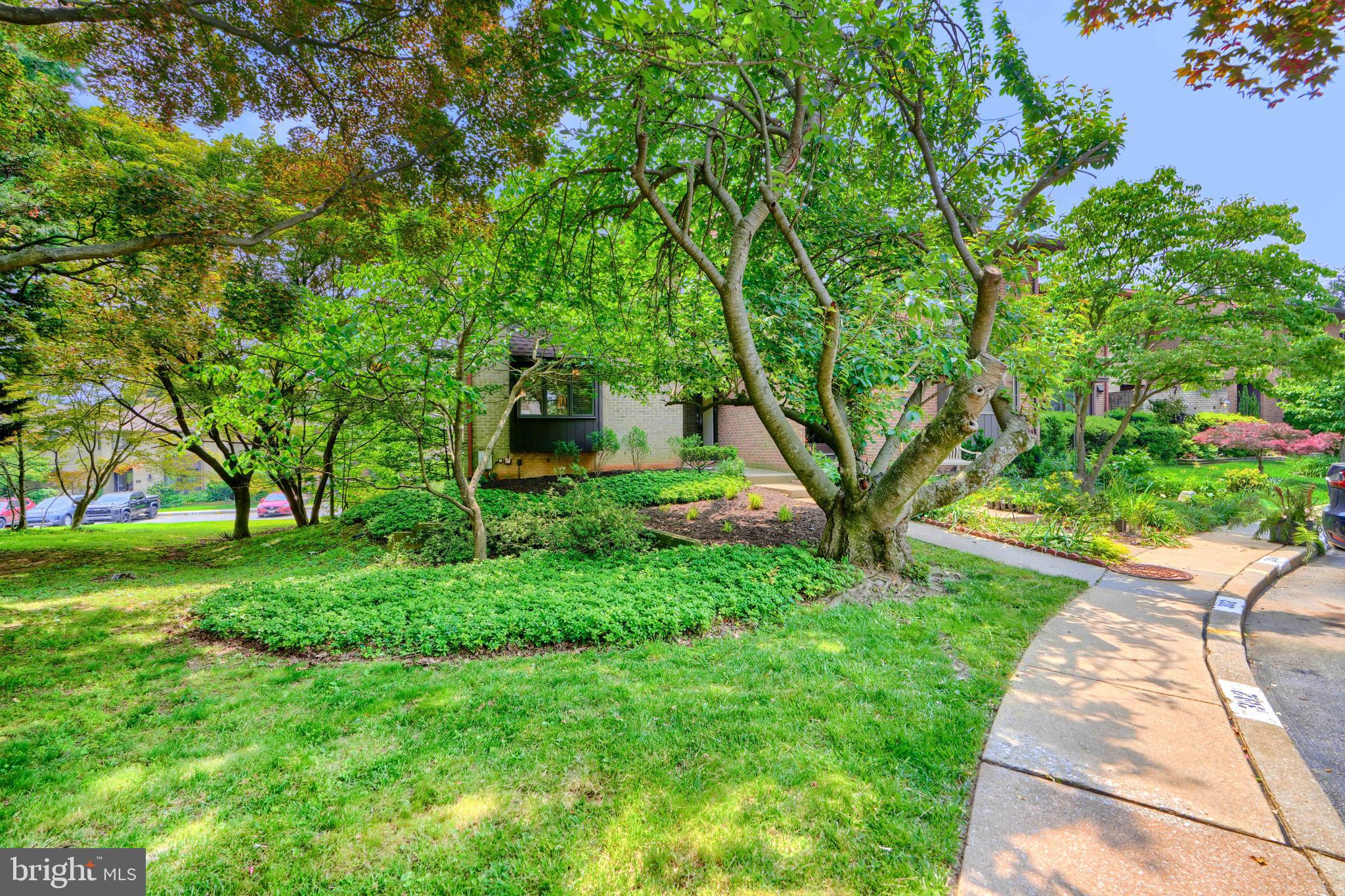 302 FIVE FARMS LANE