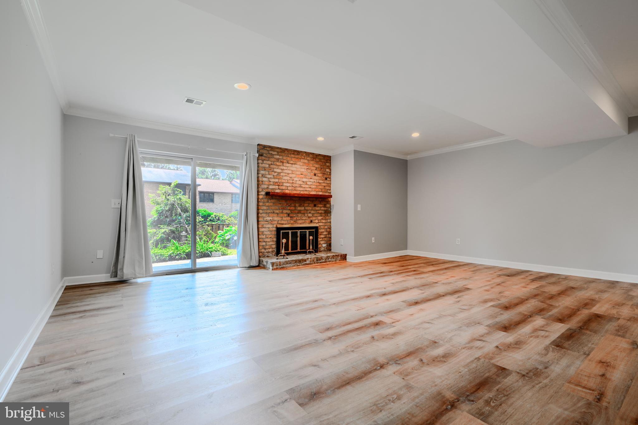 VALLEYWOOD AT FIVE FARMS - Residential