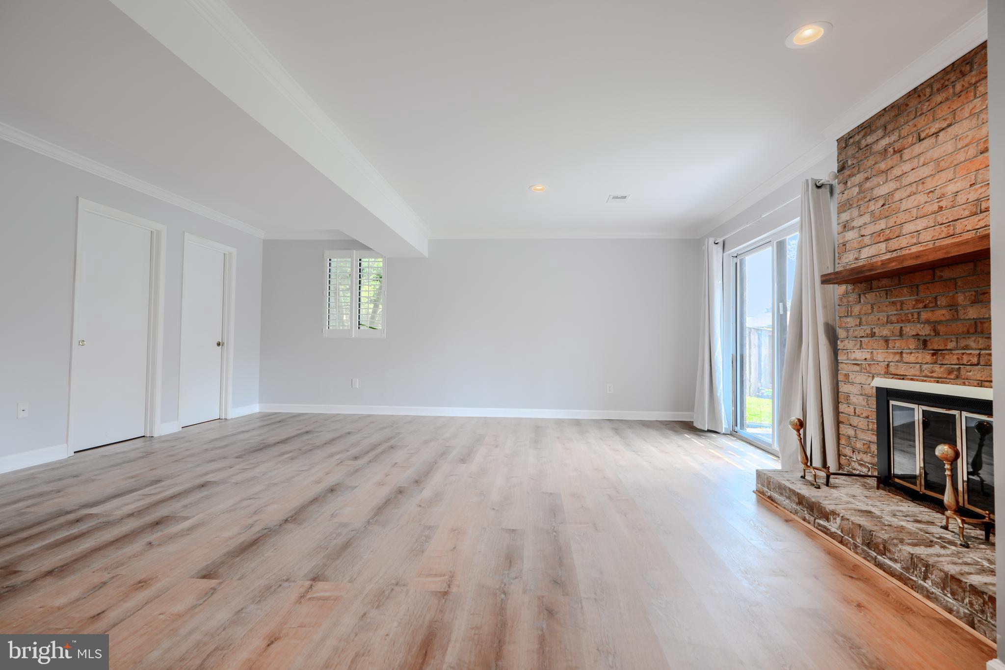 VALLEYWOOD AT FIVE FARMS - Residential