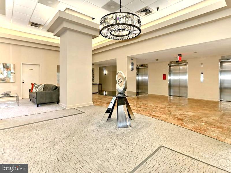 ENCORE OF MCLEAN - Residential Lease