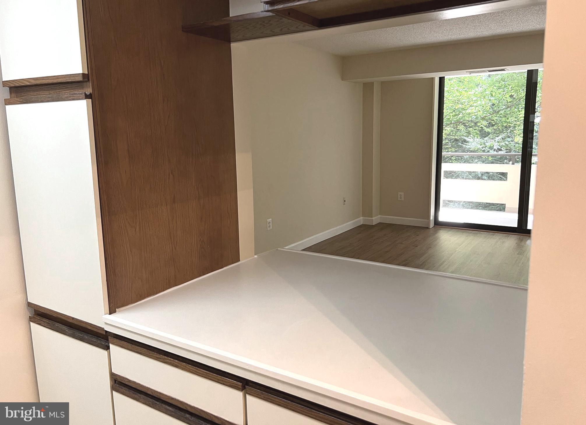 ENCORE OF MCLEAN - Residential Lease