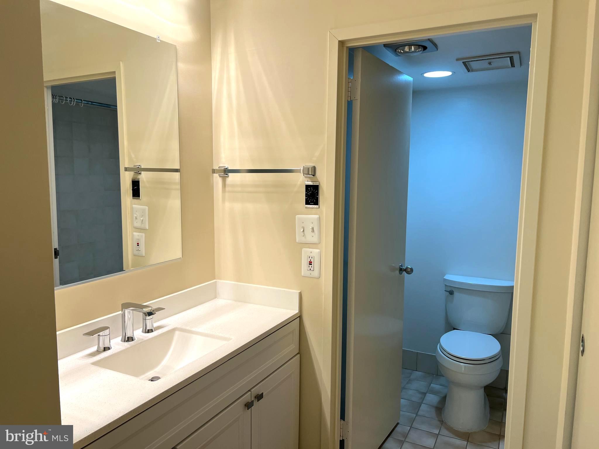 ENCORE OF MCLEAN - Residential Lease