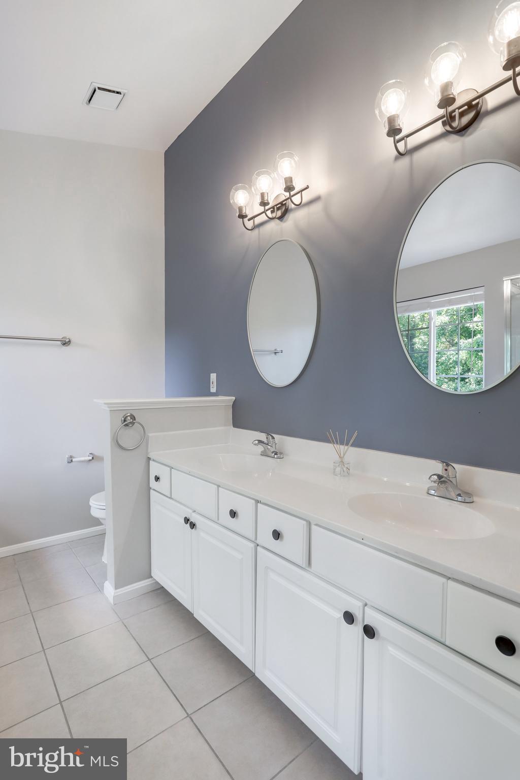 KINGSTOWNE - Residential