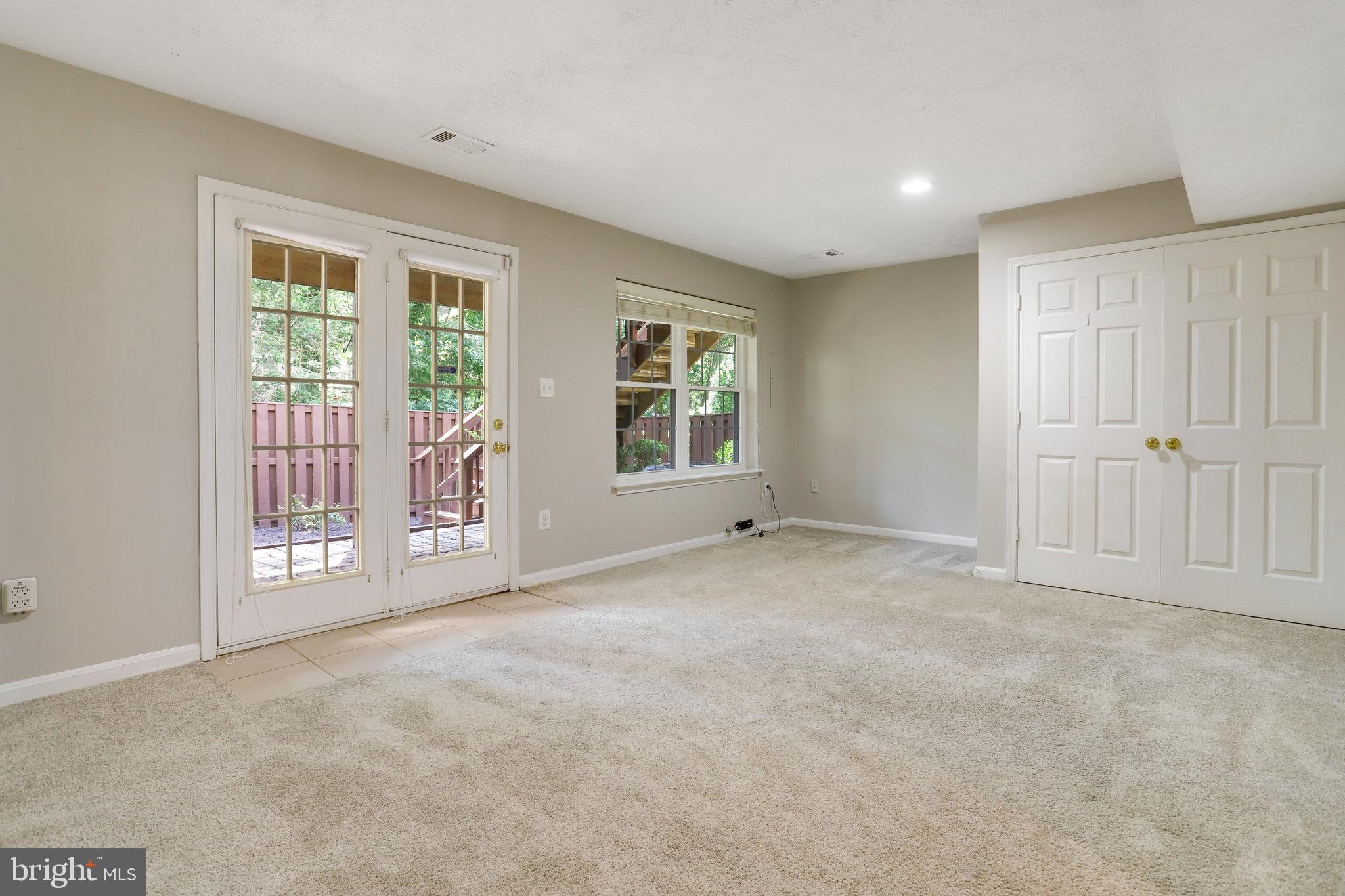 KINGSTOWNE - Residential