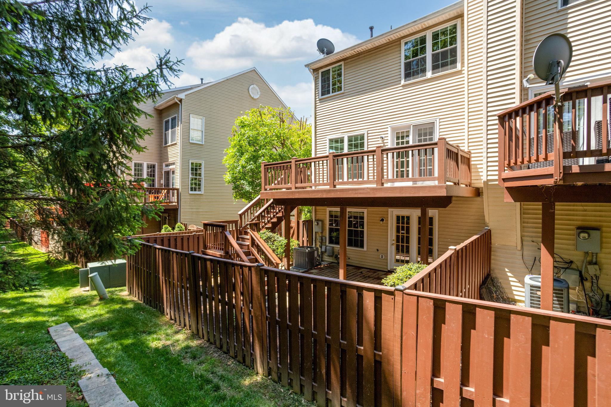 KINGSTOWNE - Residential