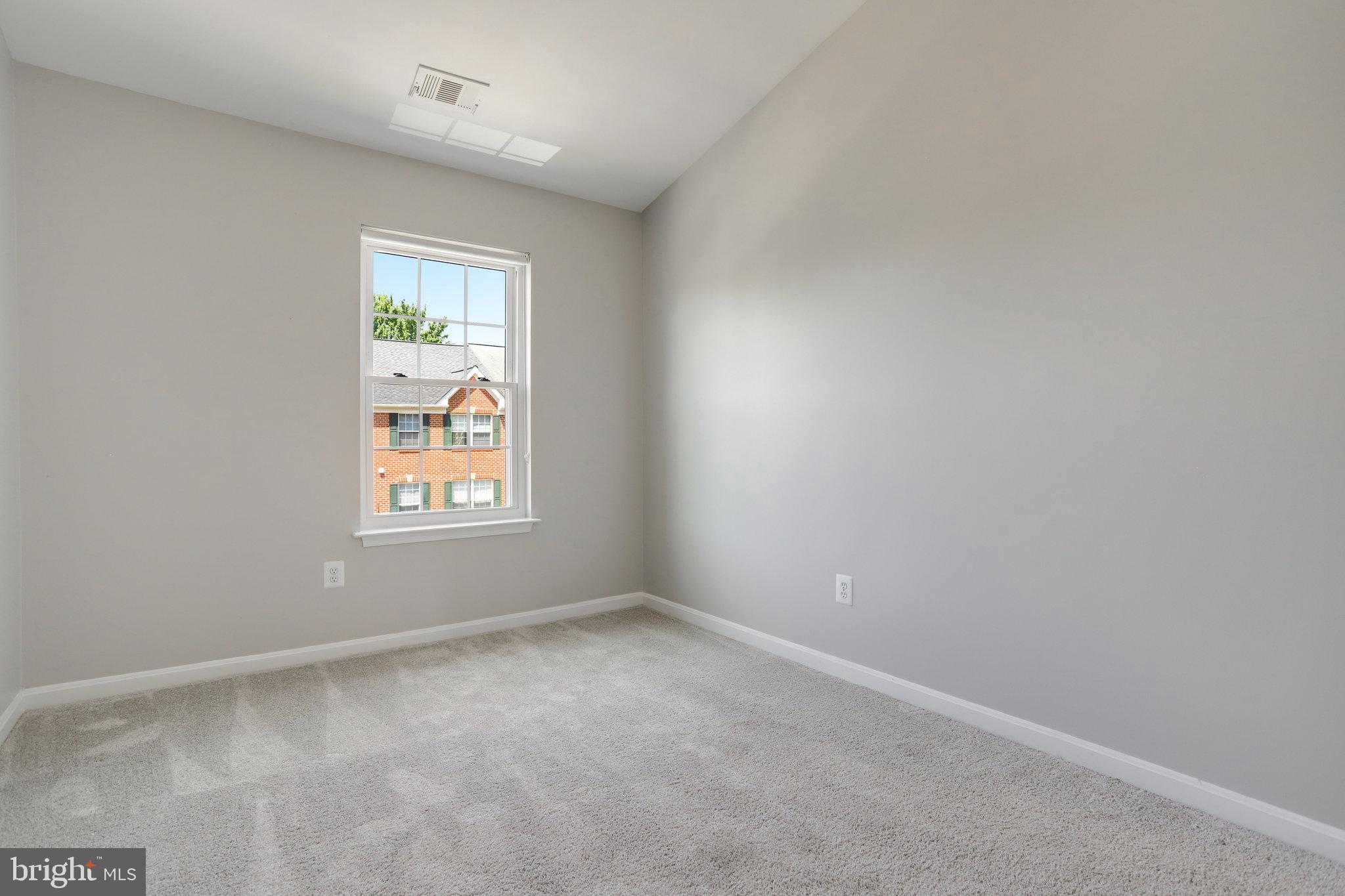 KINGSTOWNE - Residential