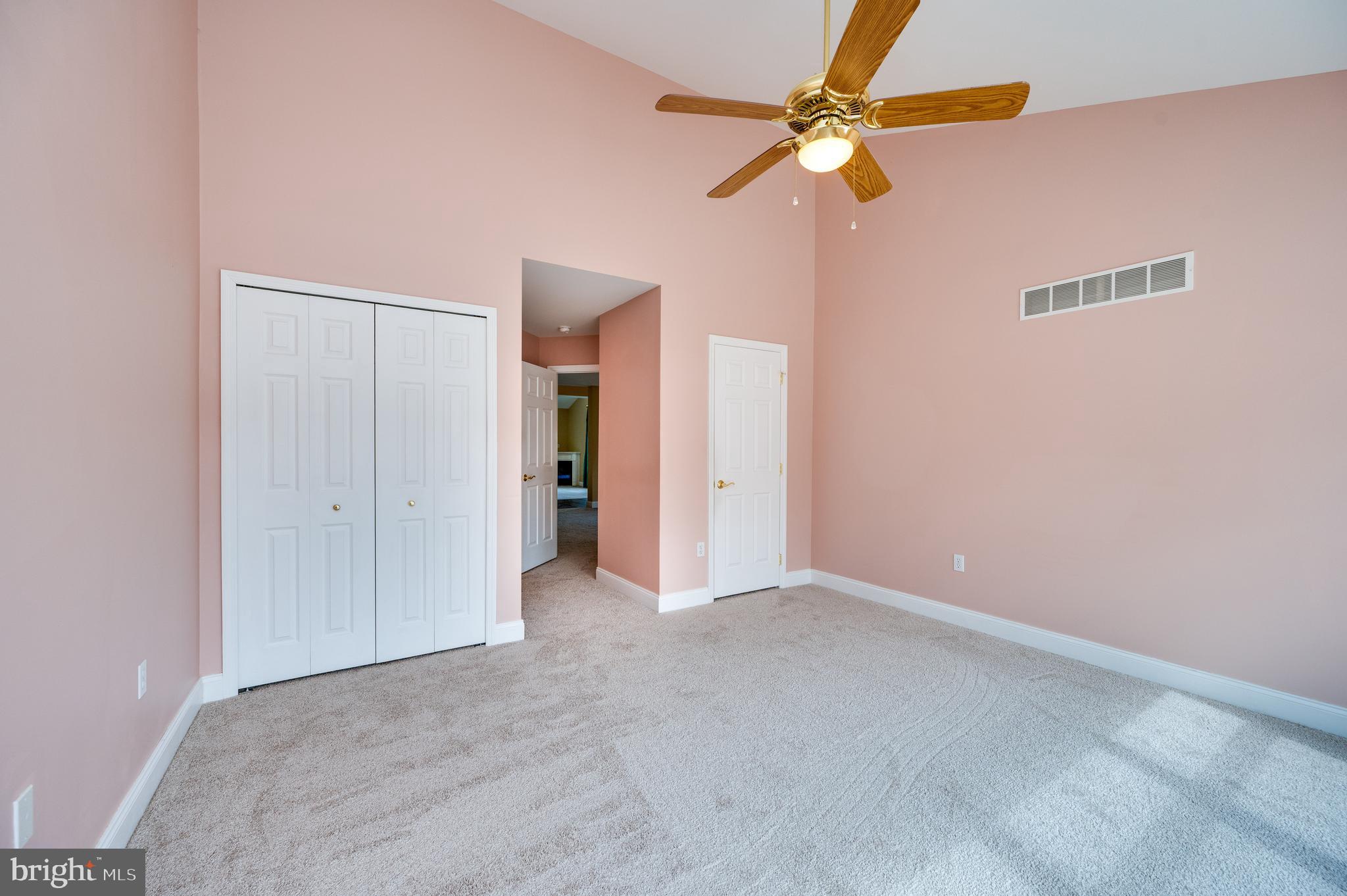 SPRING RIDGE - Residential