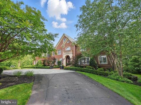 2555 VALE RIDGE COURT OAKTON VA 22124