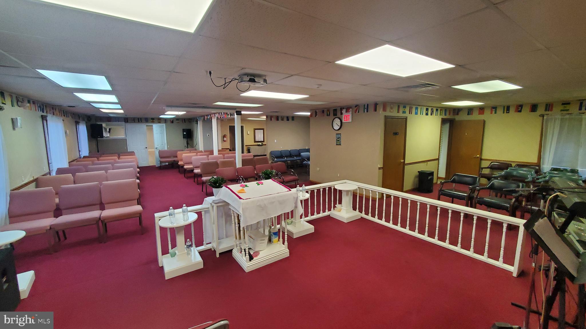 CRESTWOOD VILLAGE - Commercial Sale