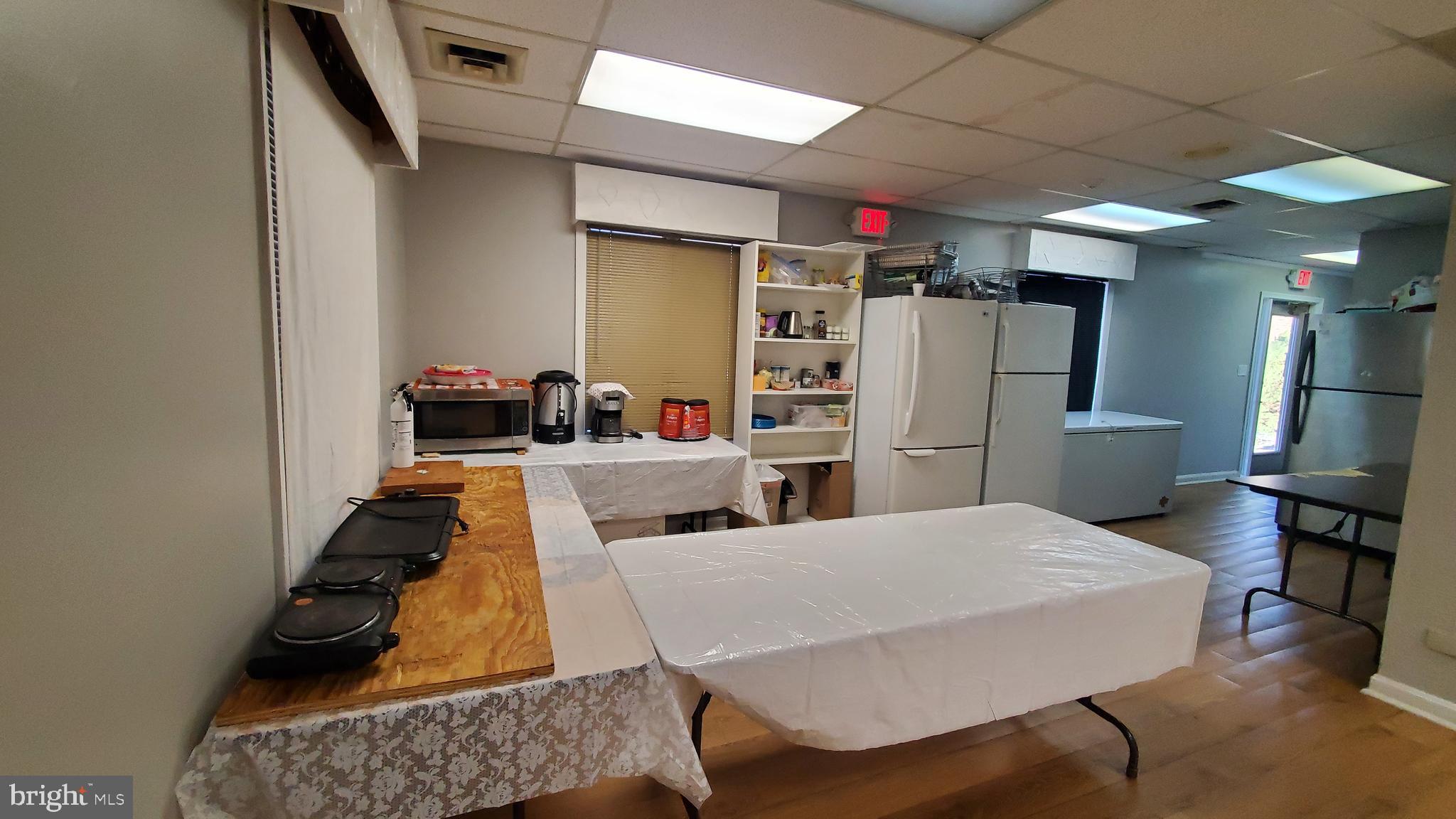 CRESTWOOD VILLAGE - Commercial Sale