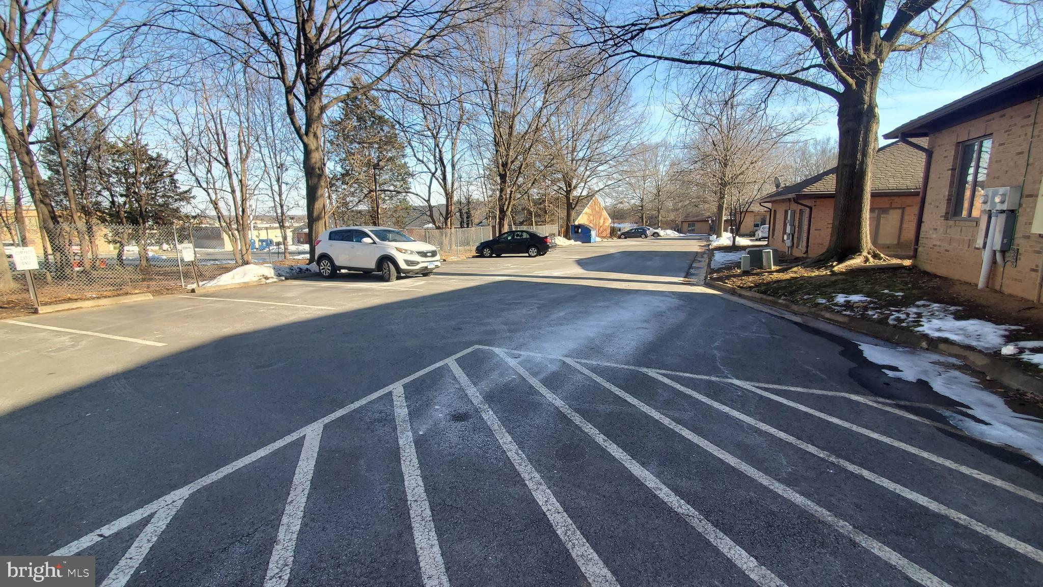 CRESTWOOD VILLAGE - Commercial Sale