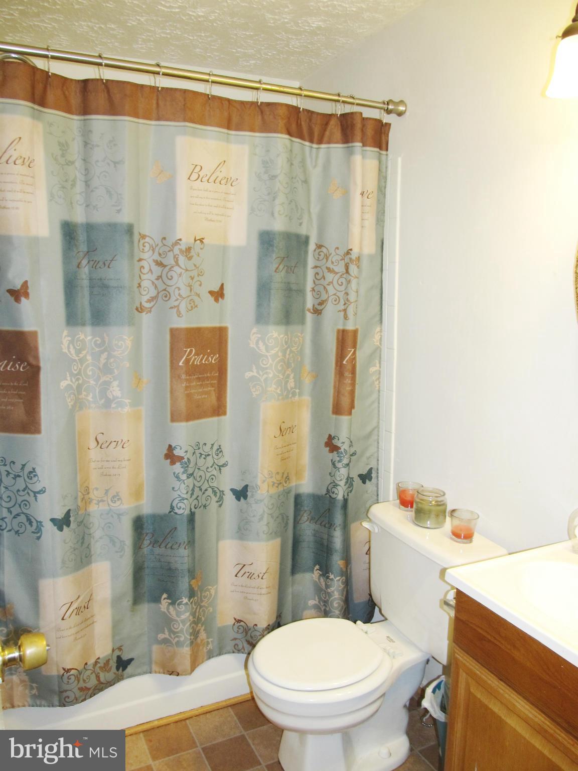 WHITE OAK VILLAGE SUB - Residential