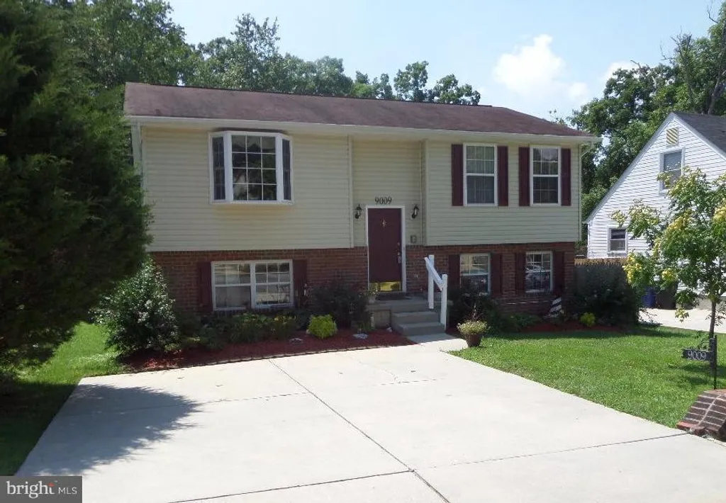 9009 2nd Street, Lanham, MD 20706