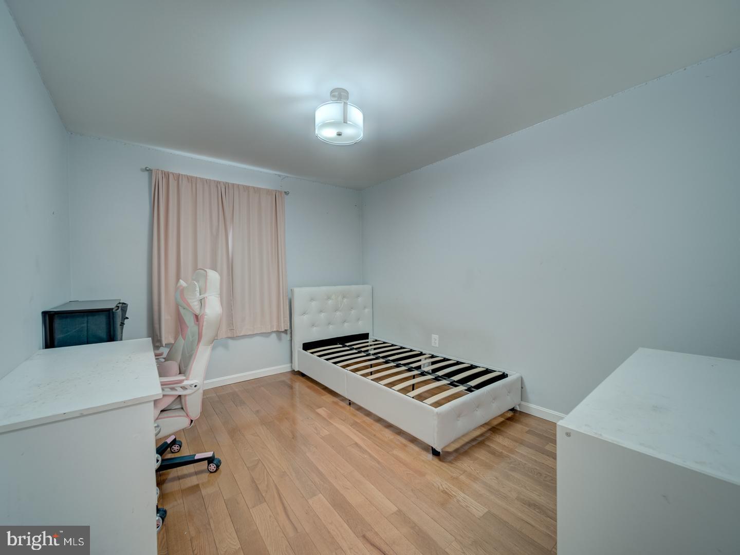 PINEWOOD HILL - Residential