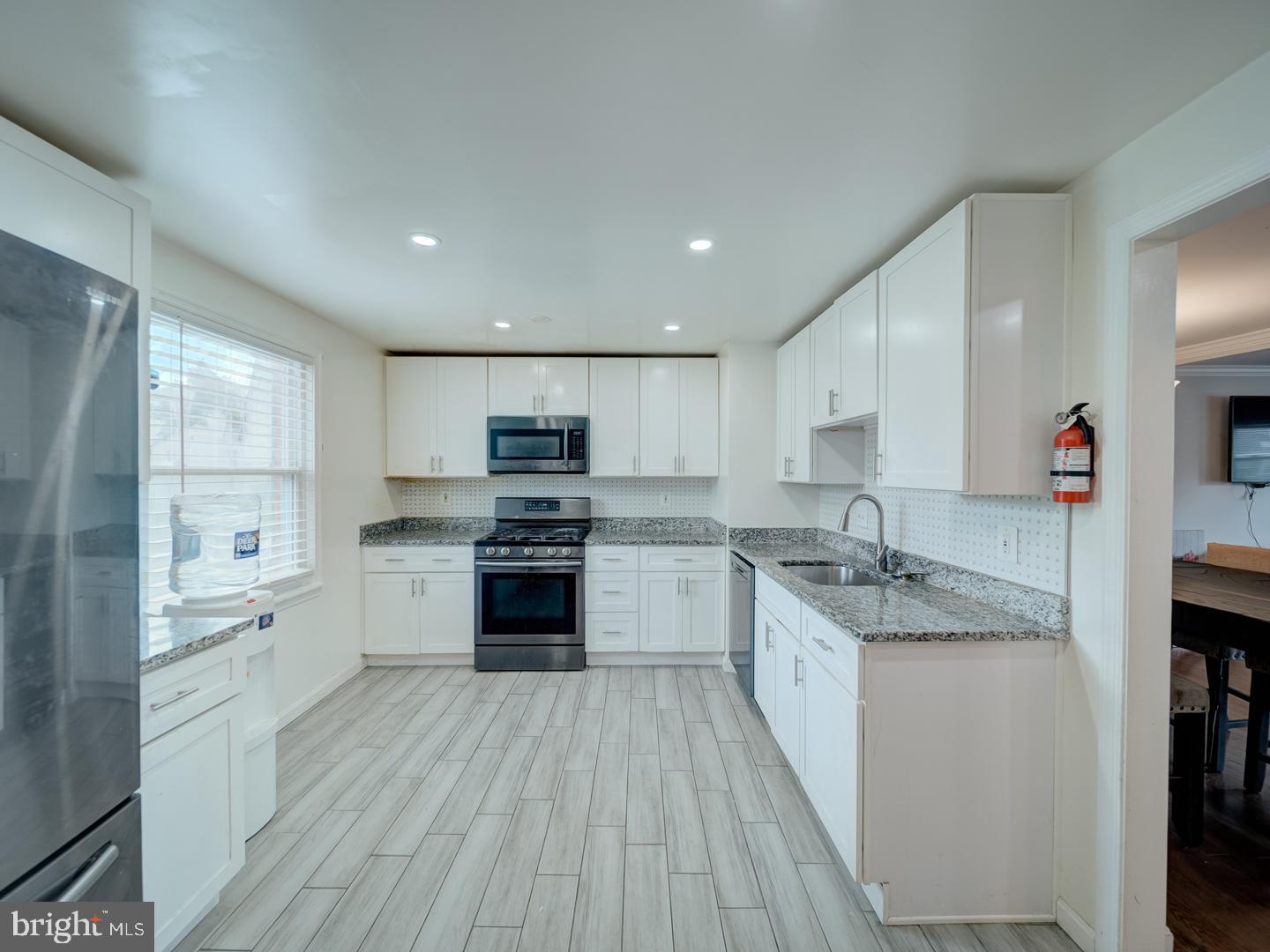 PINEWOOD HILL - Residential