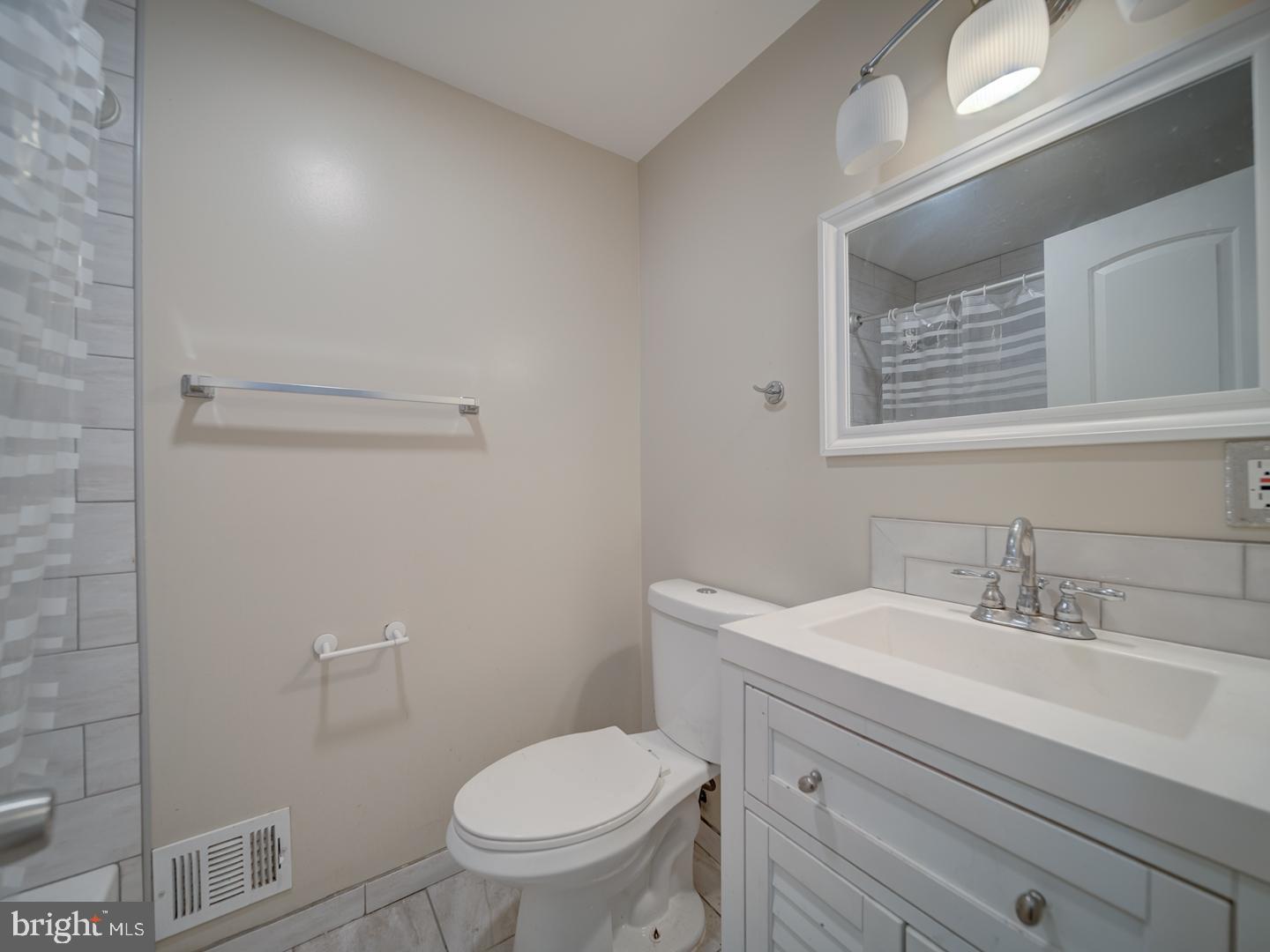 PINEWOOD HILL - Residential